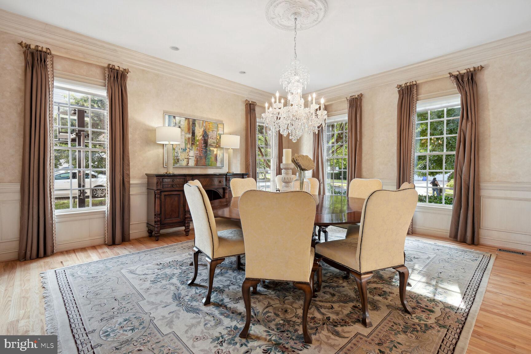 CHEVY CHASE COMMONS - Residential