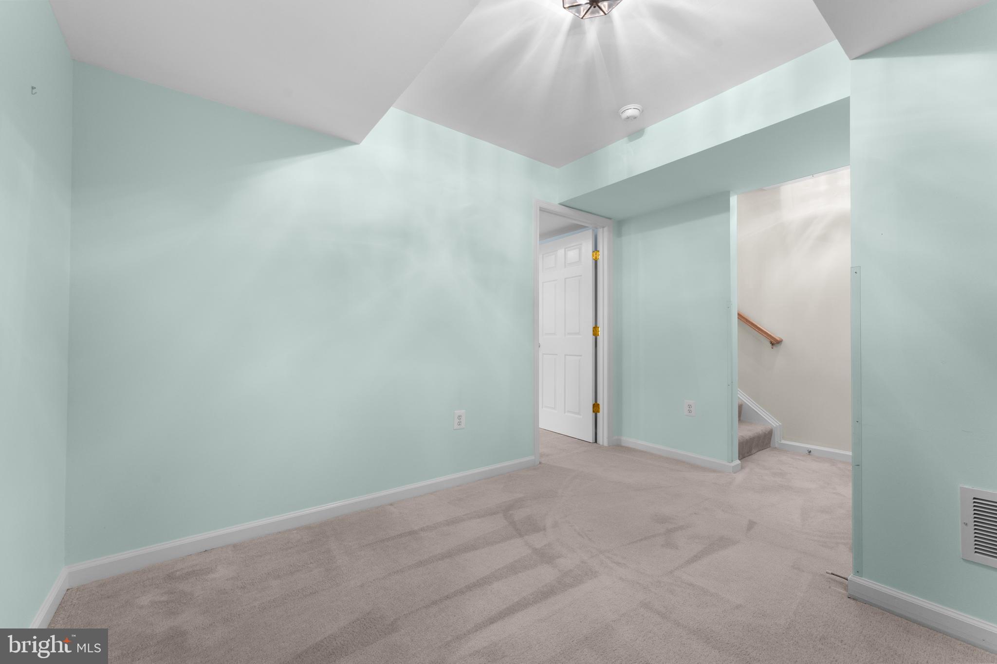 SUMNER LAKE - Residential