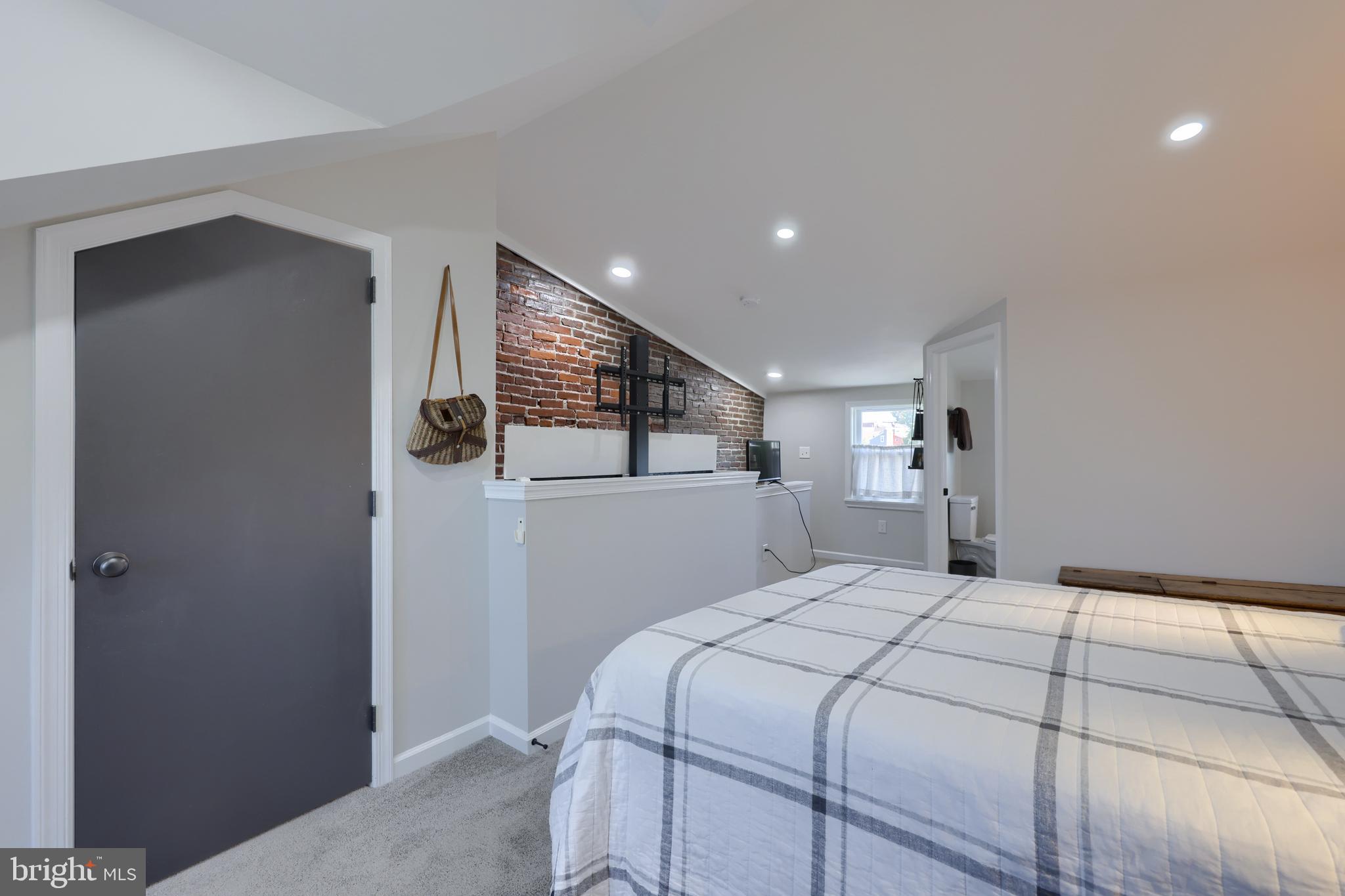 COLUMBIA BOROUGH - Residential