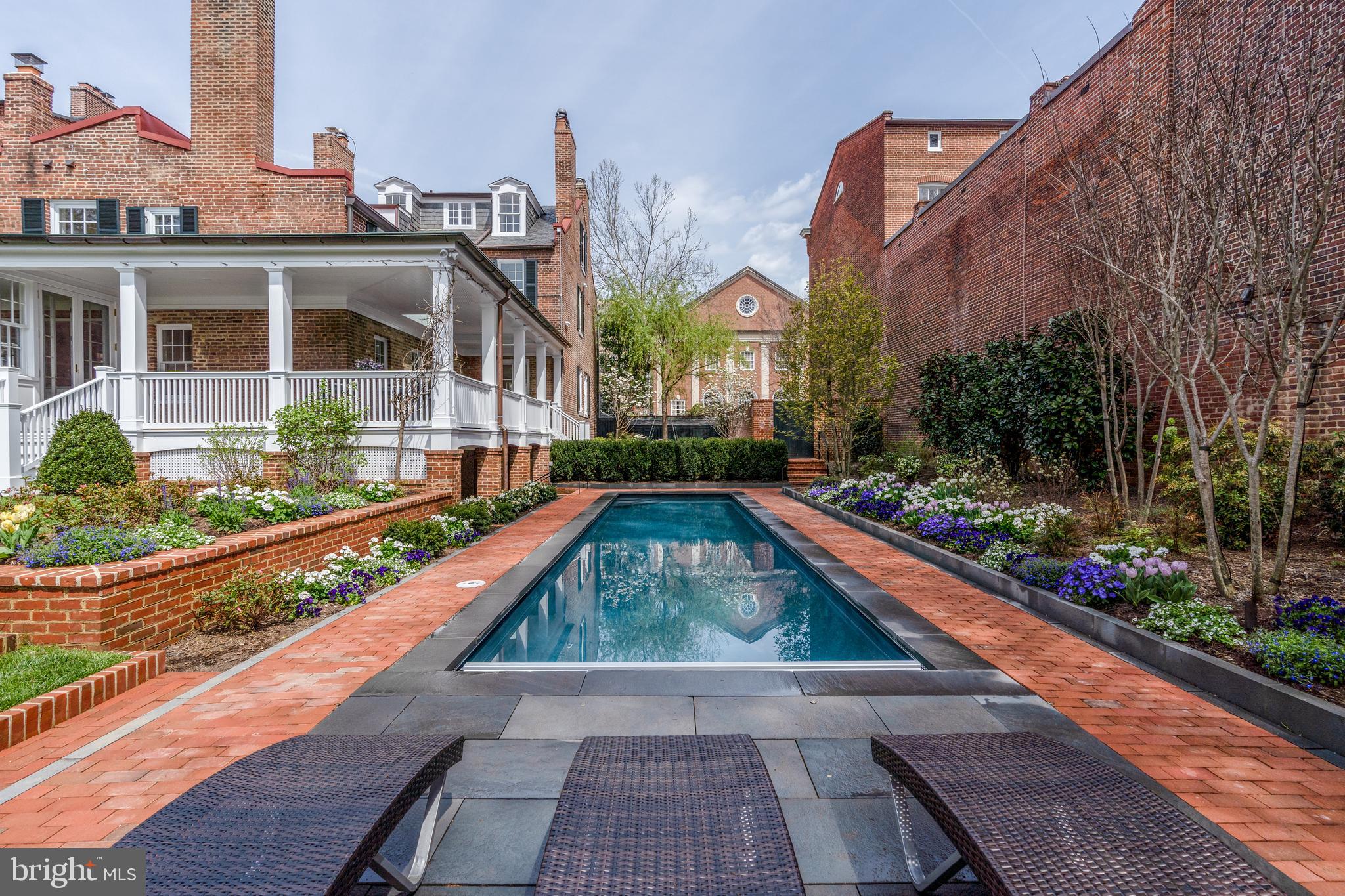GEORGETOWN - Residential