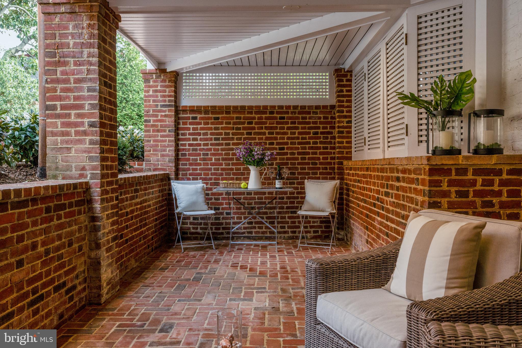 GEORGETOWN - Residential