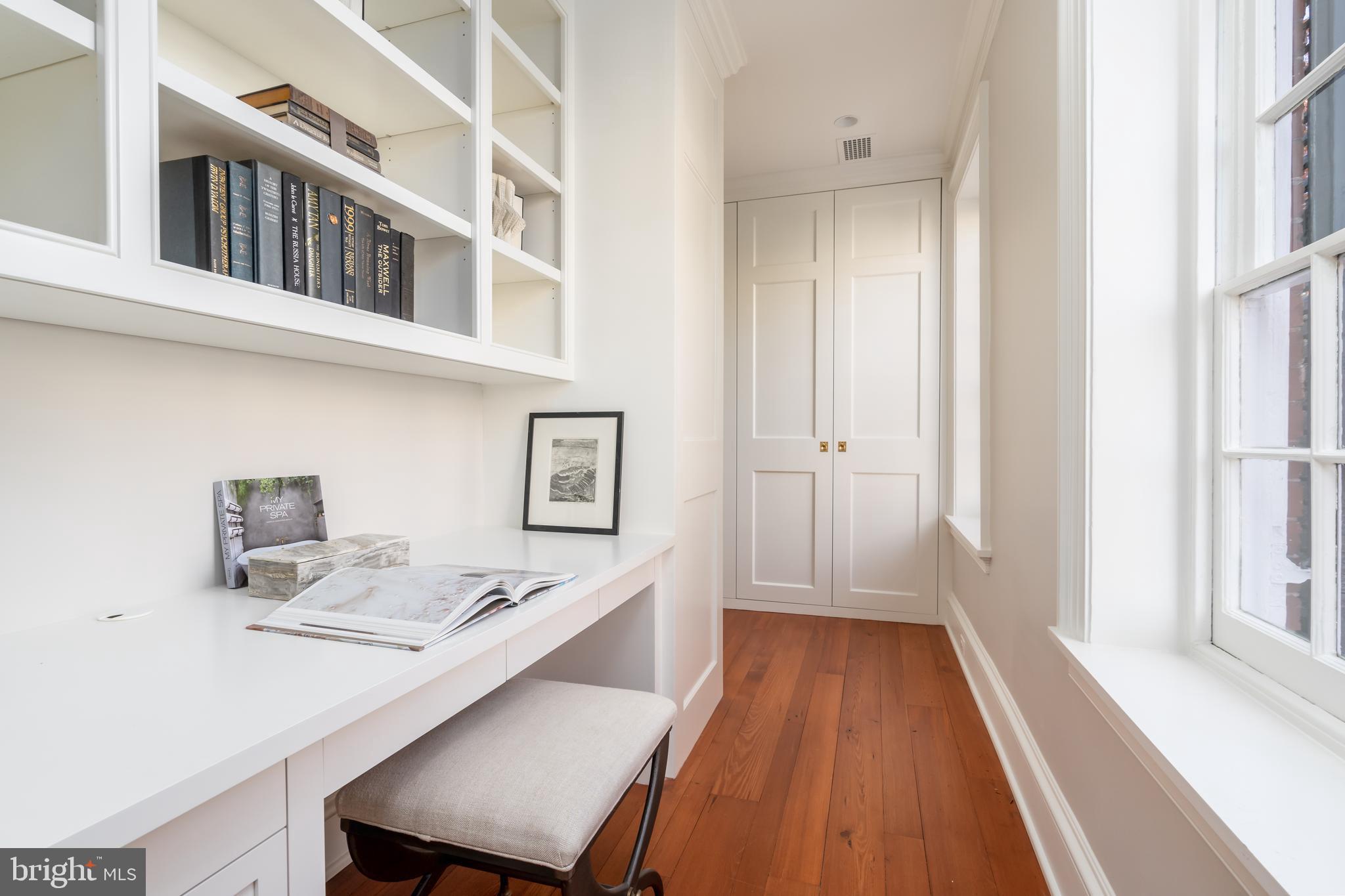 GEORGETOWN - Residential