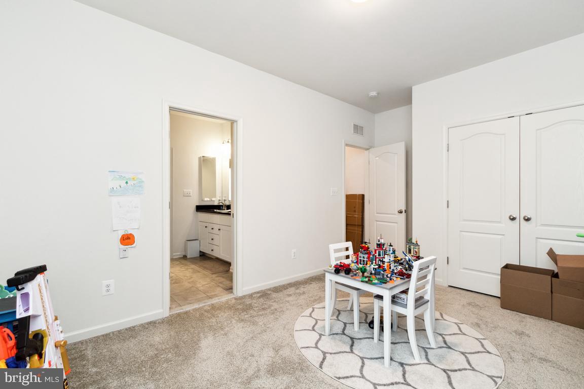 ASPEN GREENS - Residential Lease