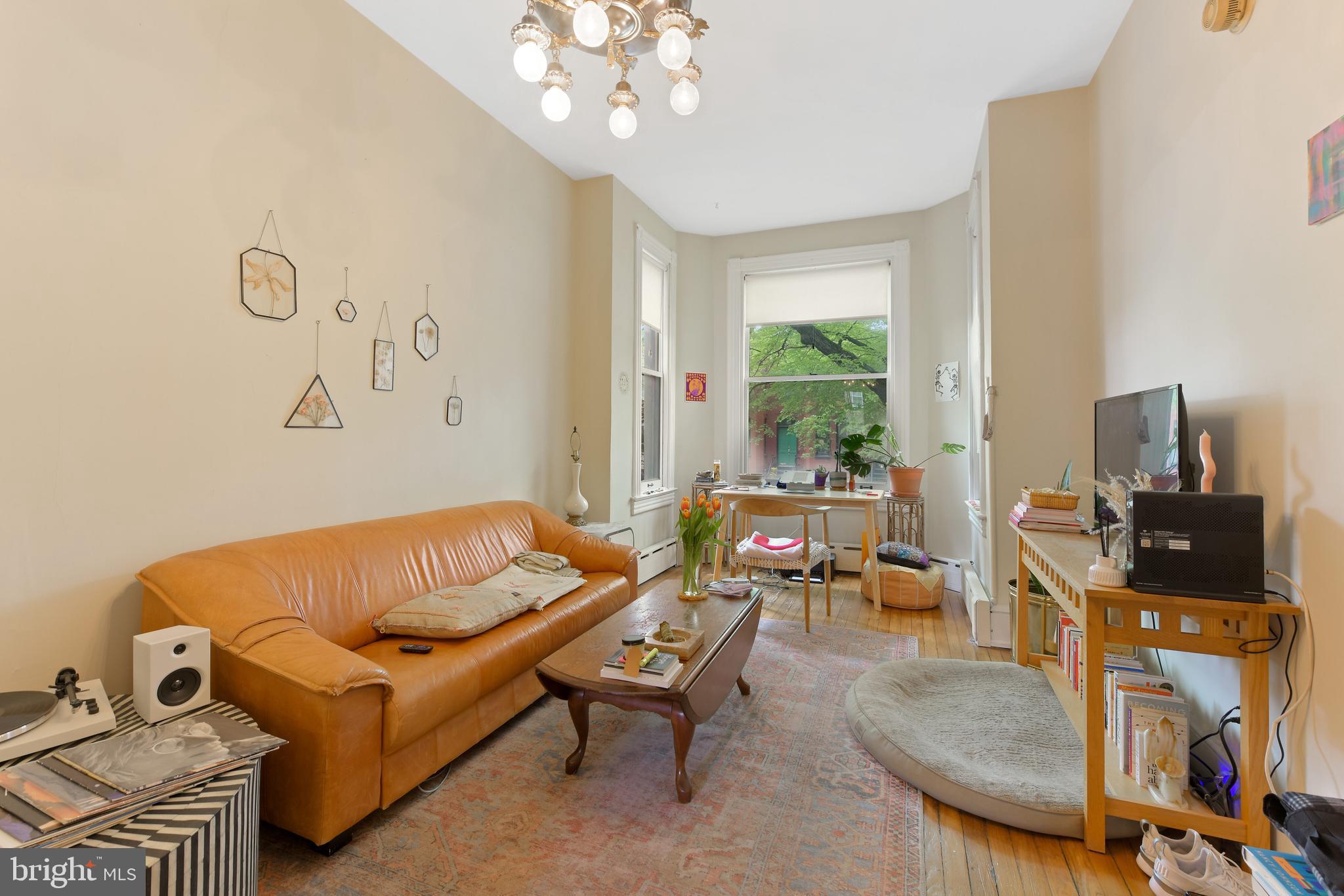 113 5TH STREET NE