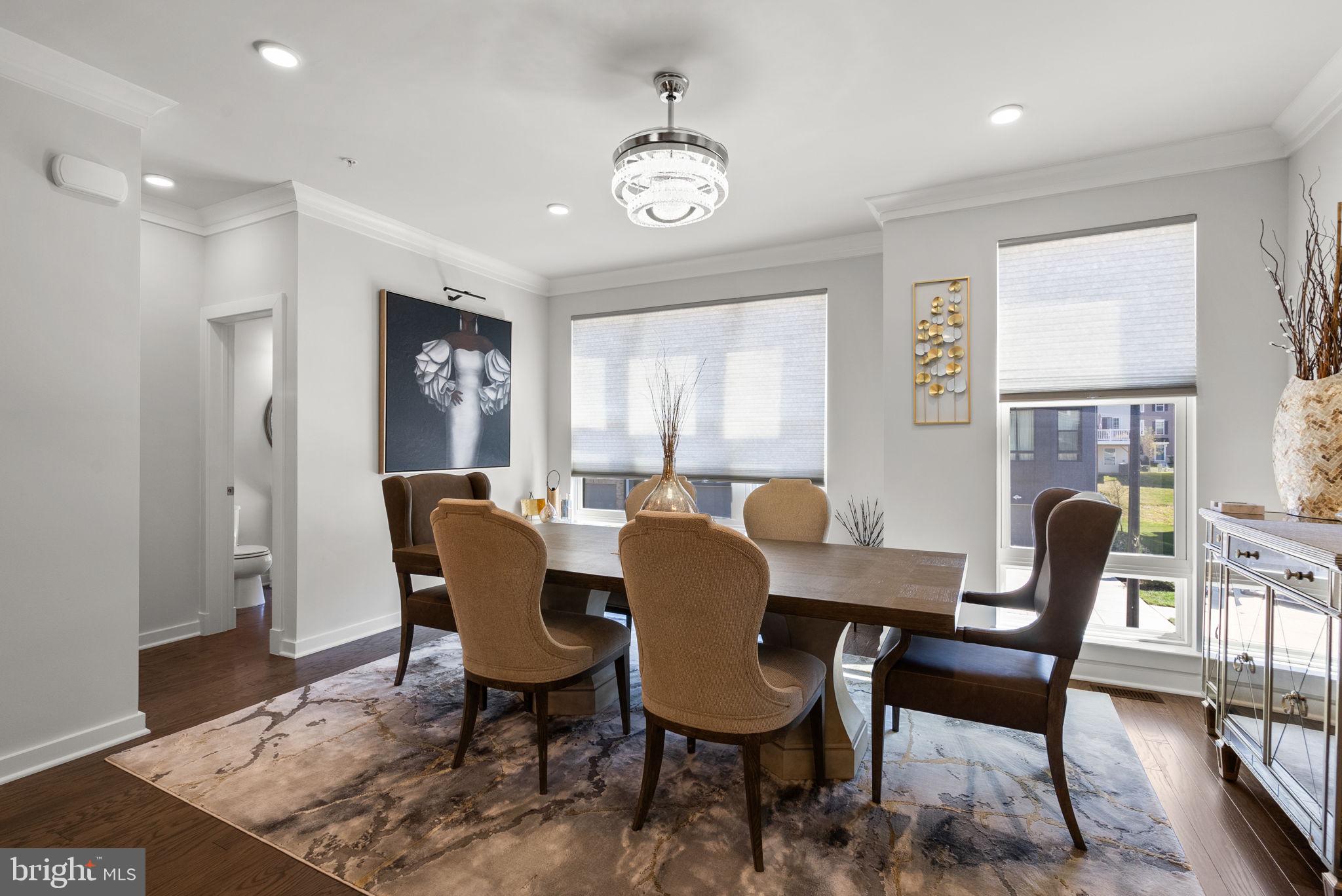 SOUTH LAKE - Residential Lease