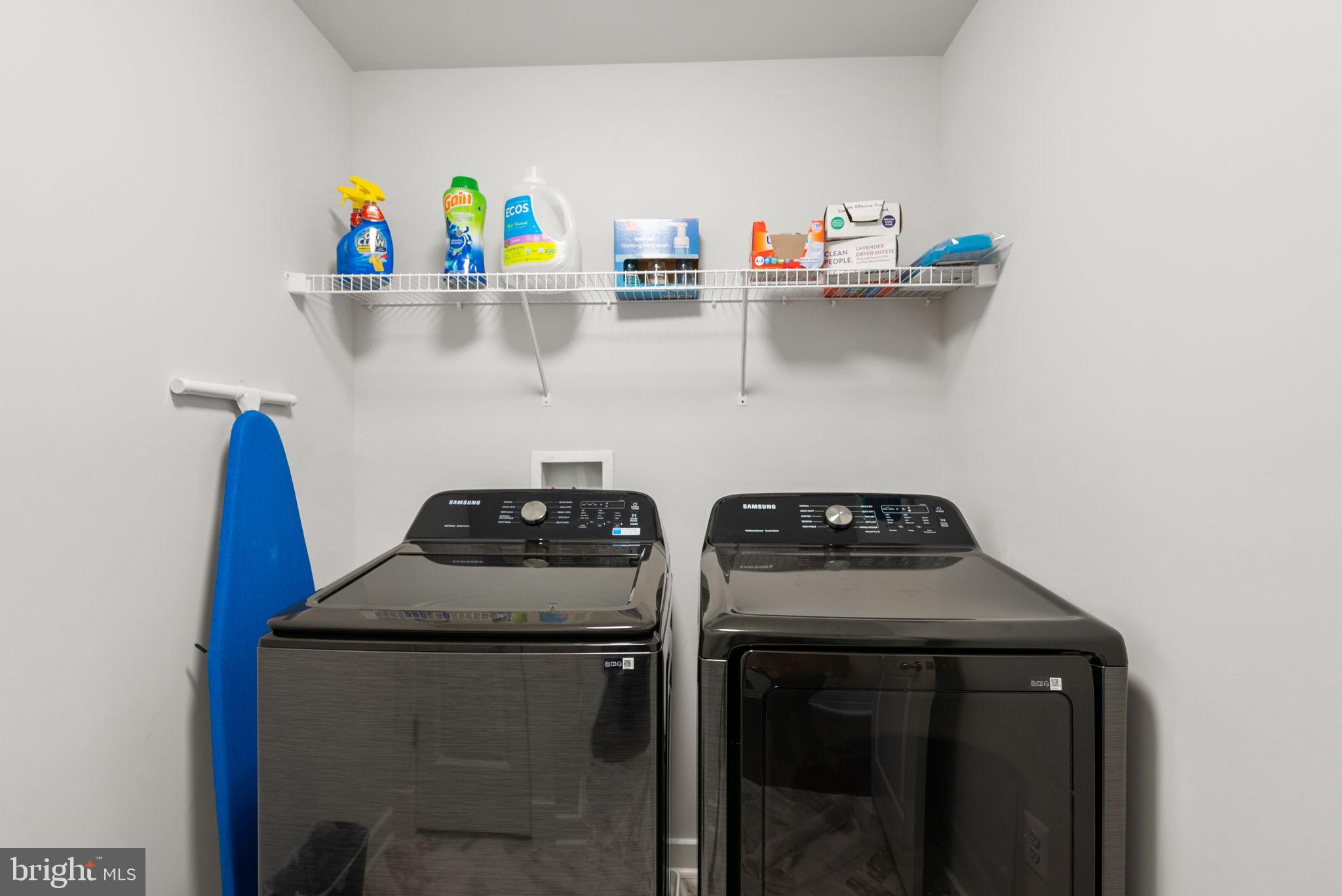 SOUTH LAKE - Residential Lease