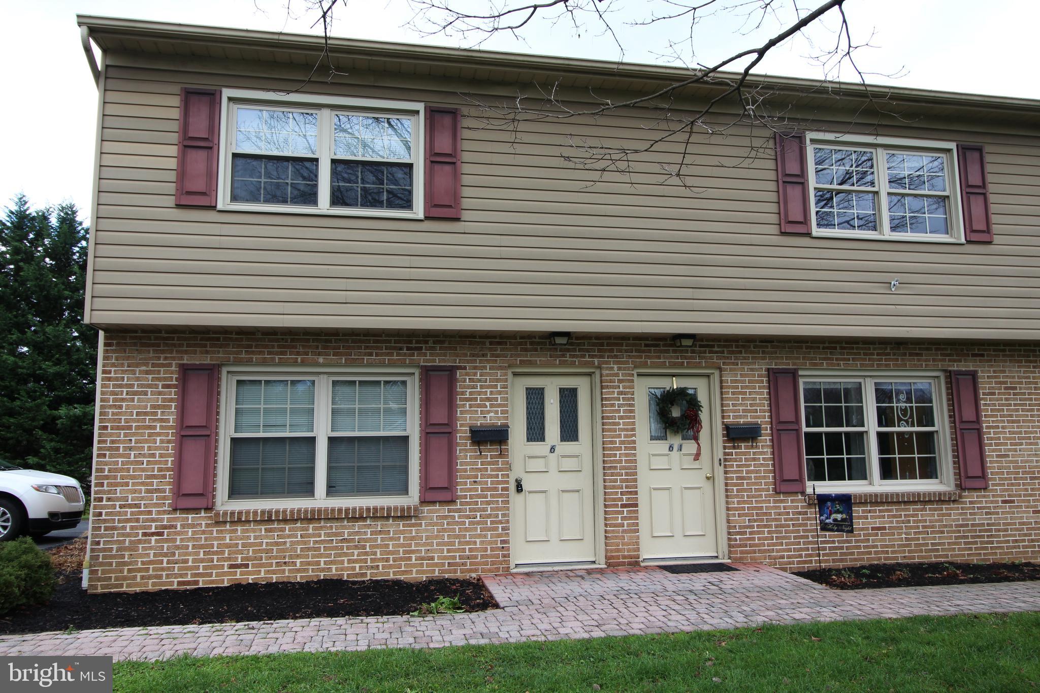 $35 non-refundable application fee required per applicant. PLEASE DO NOT CONTACT THE LISTING AGENT DIRECTLY. FOR INFORMATION AND SHOWINGS, PLEASE CALL OR EMAIL THE OFFICE.