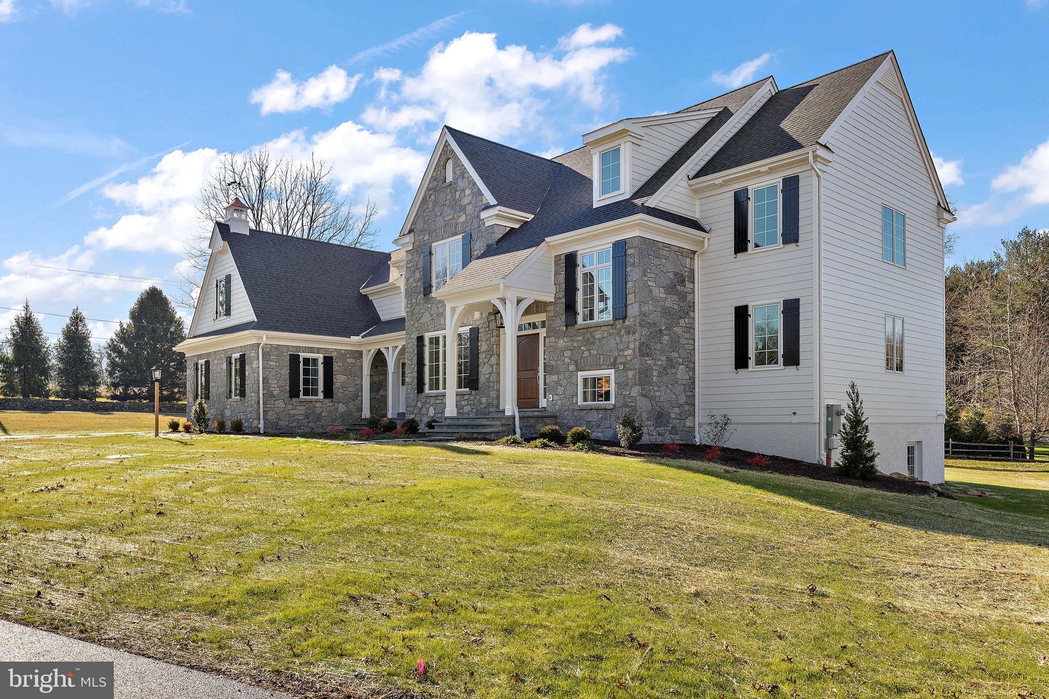 ESTATES AT HOWELL RIDGE - Residential
