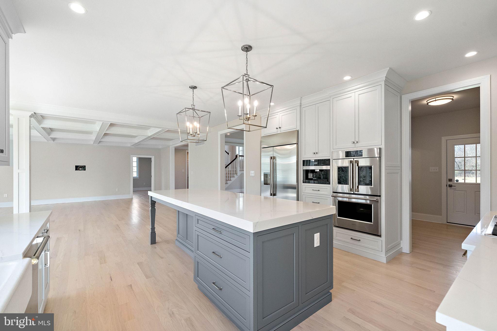 ESTATES AT HOWELL RIDGE - Residential