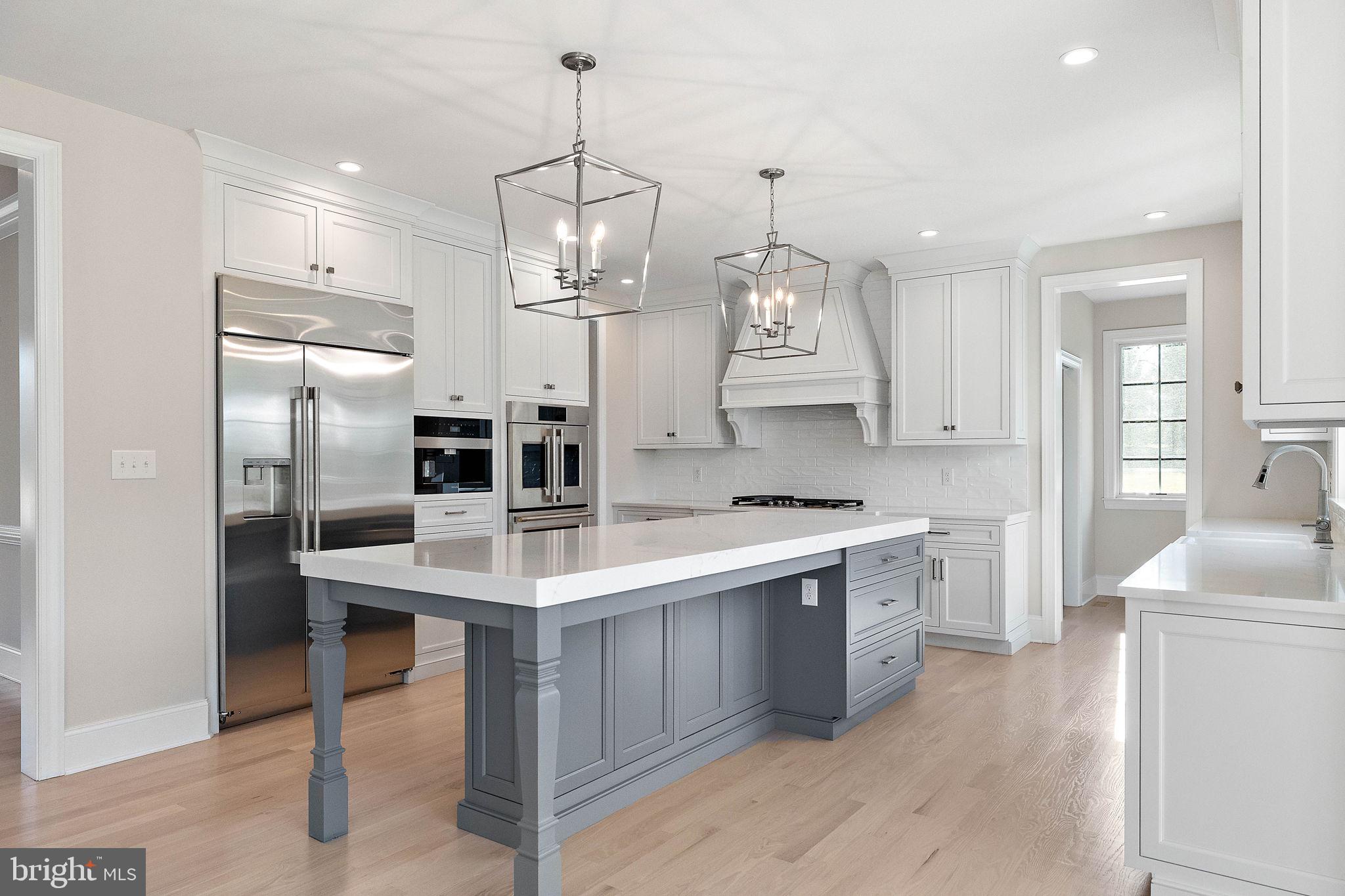 ESTATES AT HOWELL RIDGE - Residential