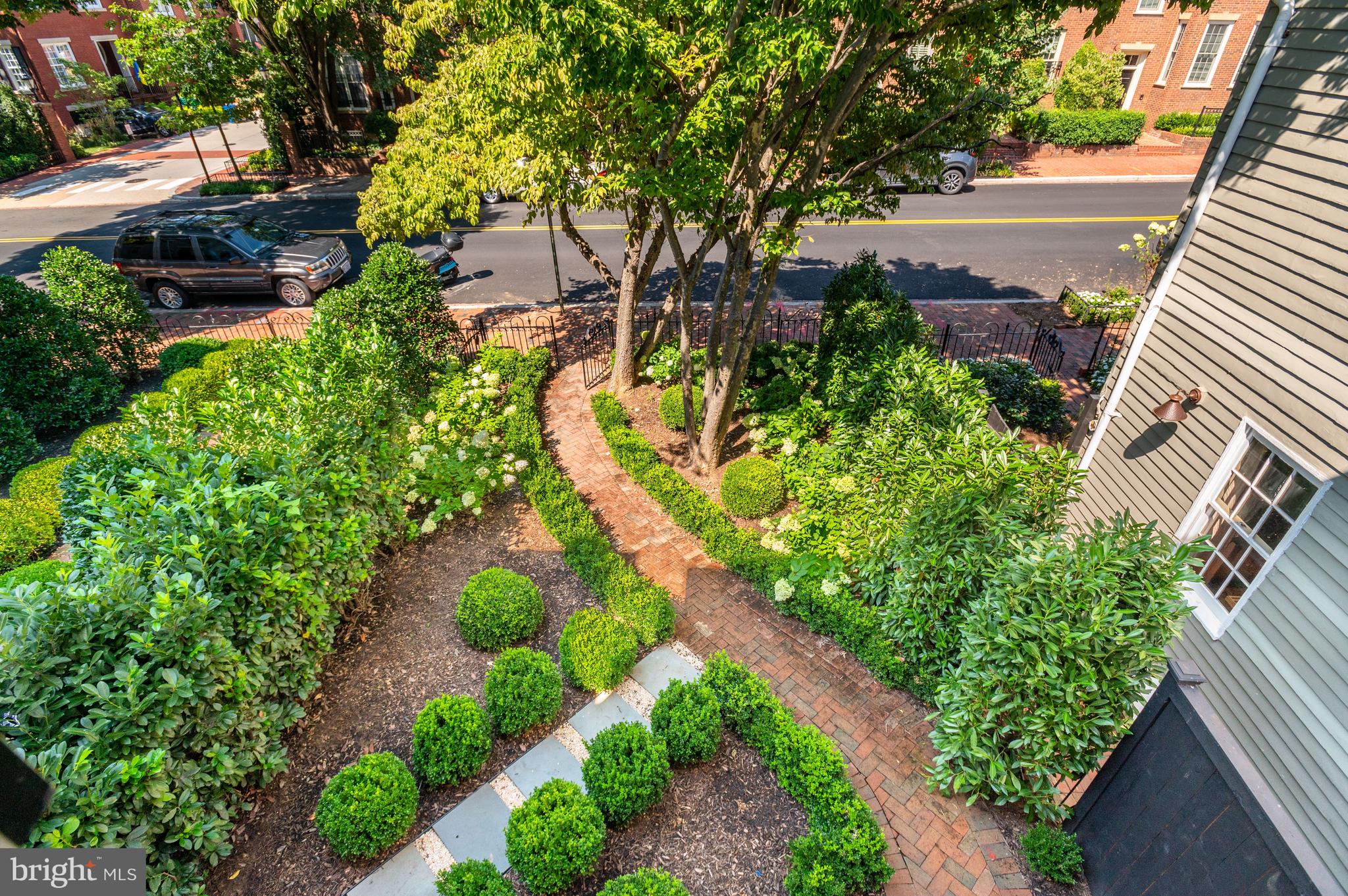 GEORGETOWN - Residential