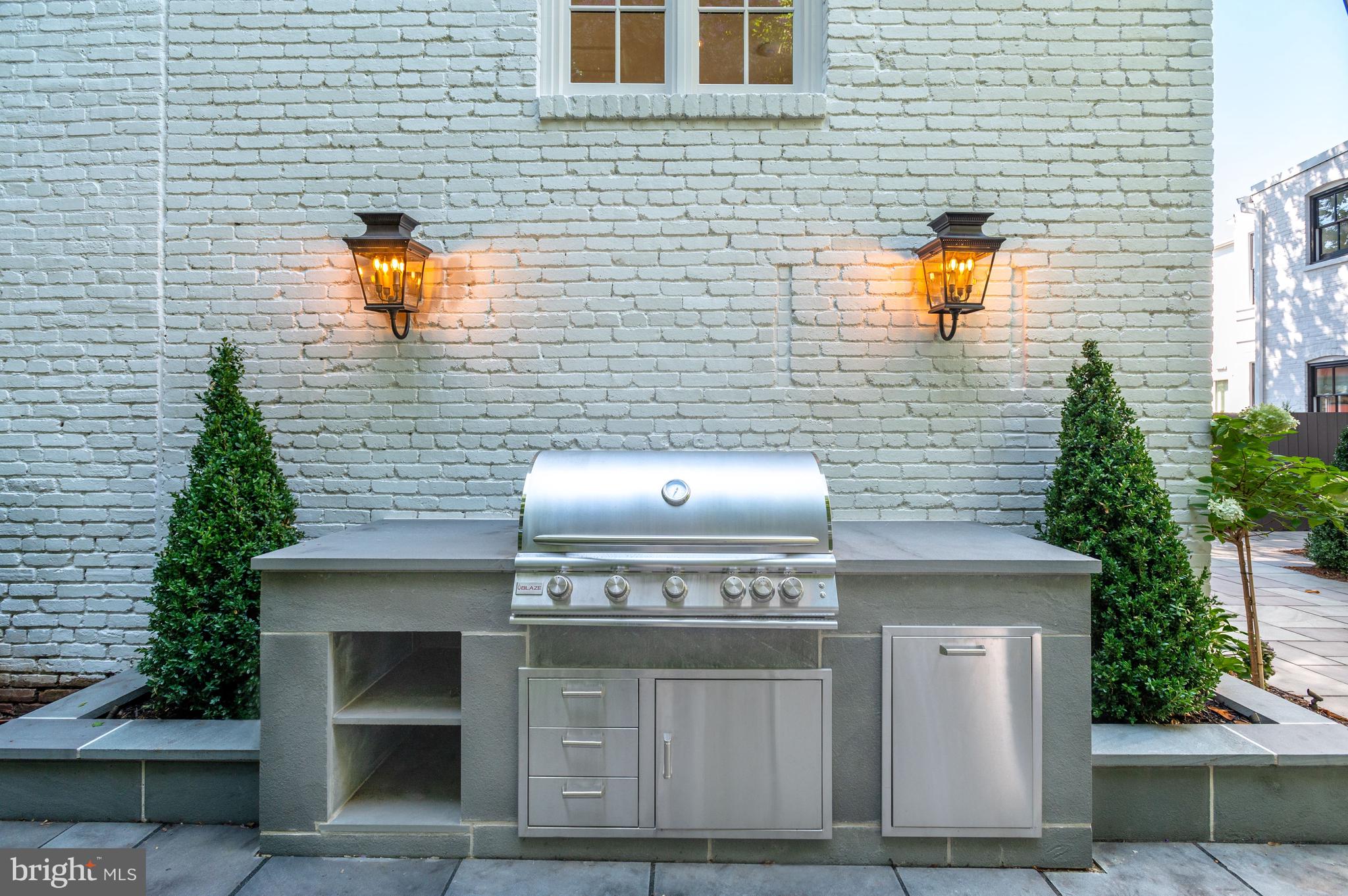 GEORGETOWN - Residential