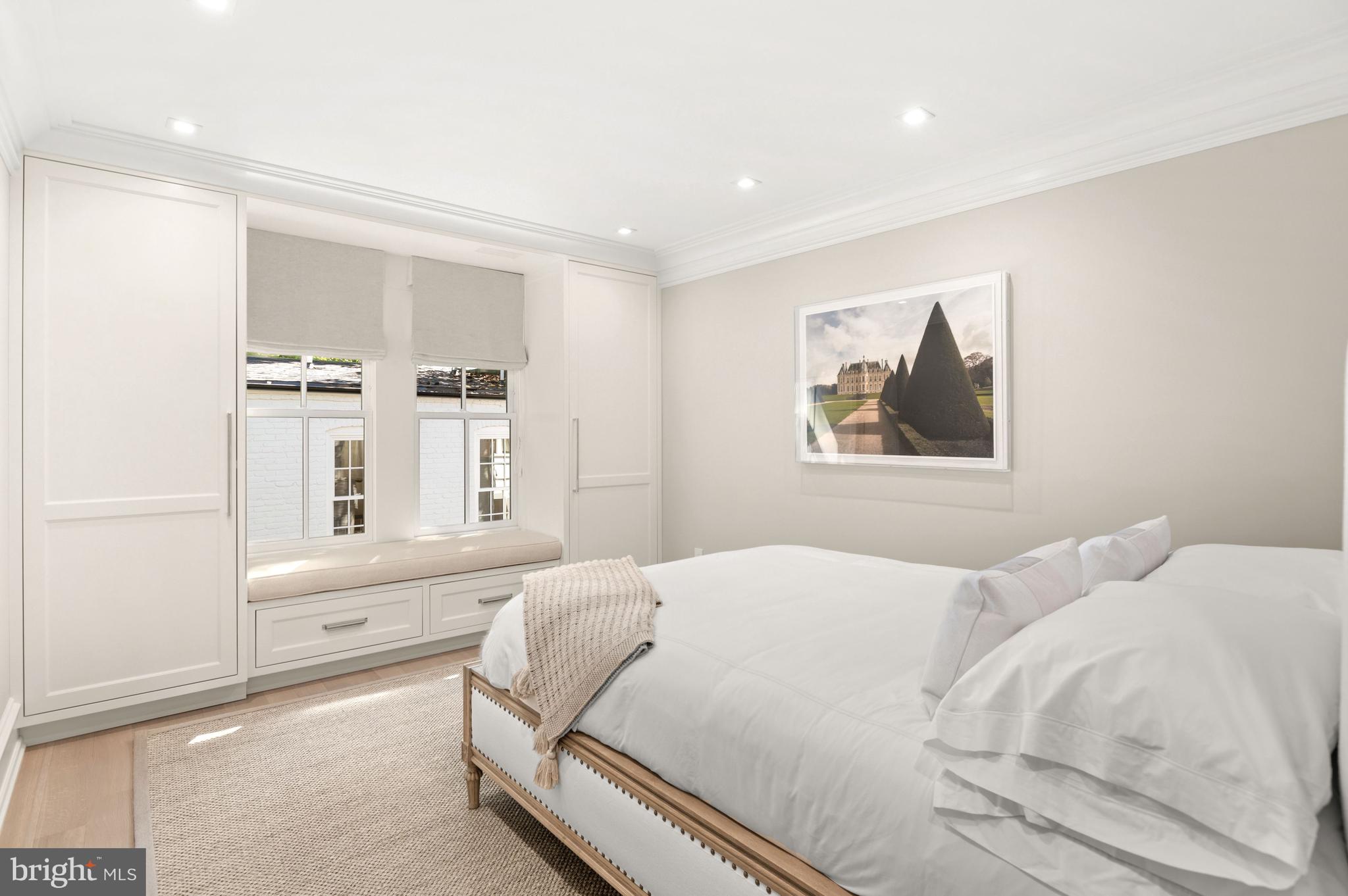 GEORGETOWN - Residential