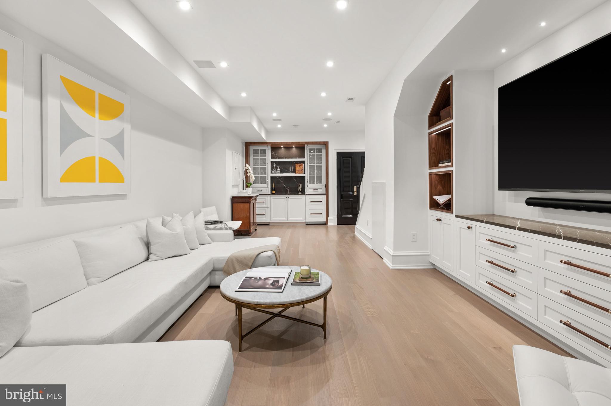GEORGETOWN - Residential