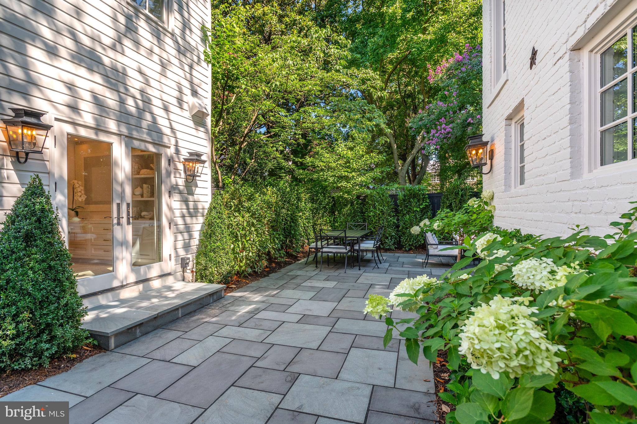 GEORGETOWN - Residential