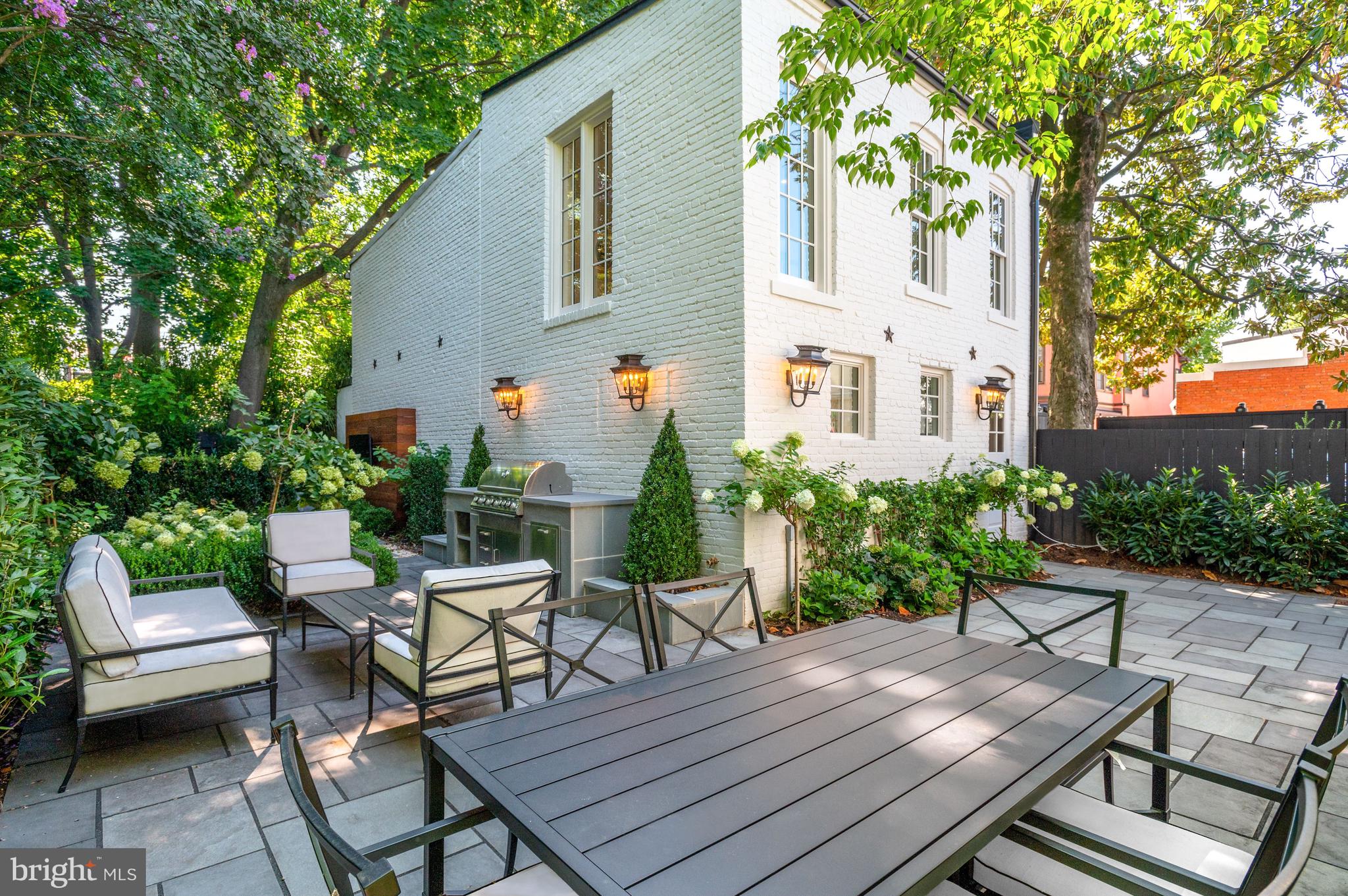GEORGETOWN - Residential