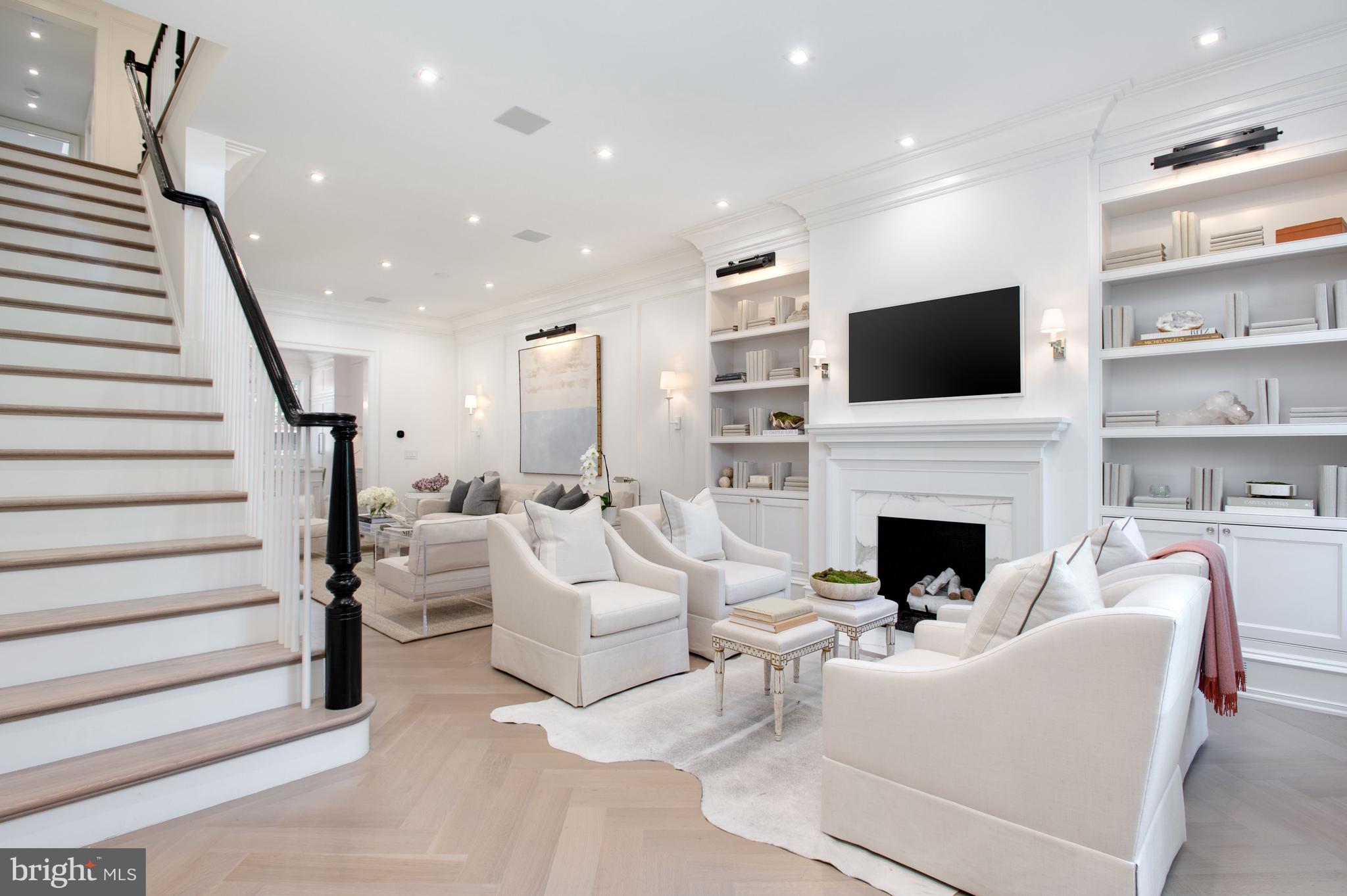 GEORGETOWN - Residential