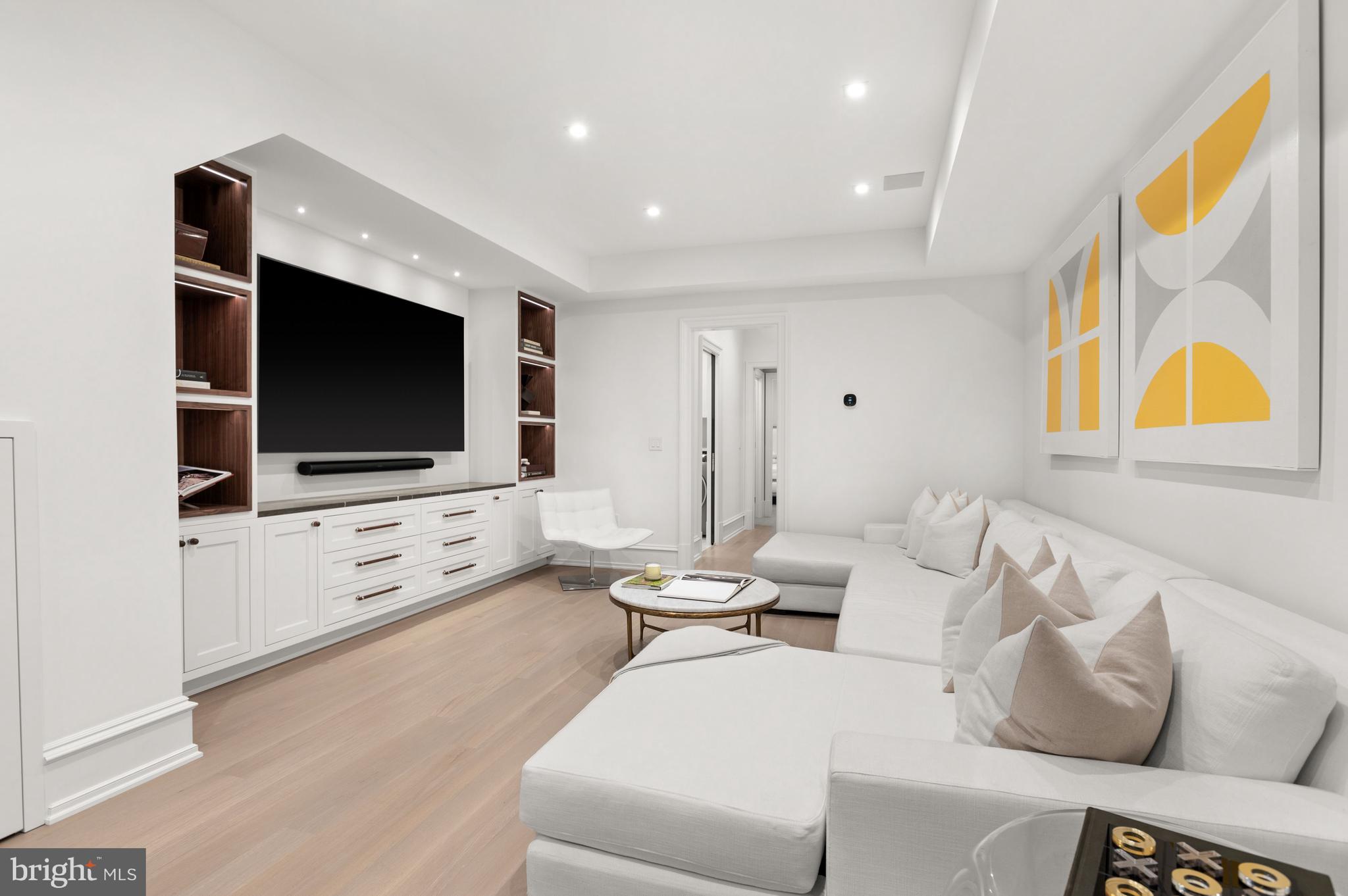 GEORGETOWN - Residential