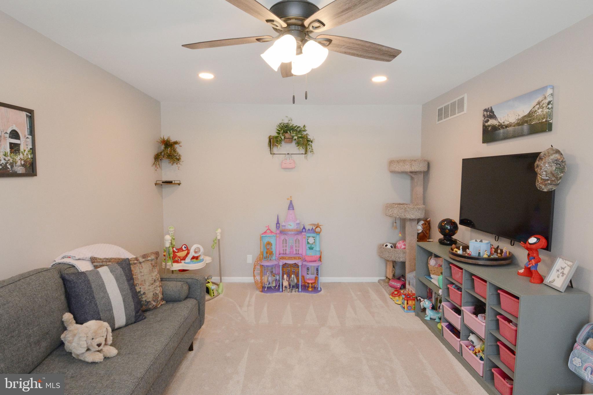 RIDGE RUN - Residential