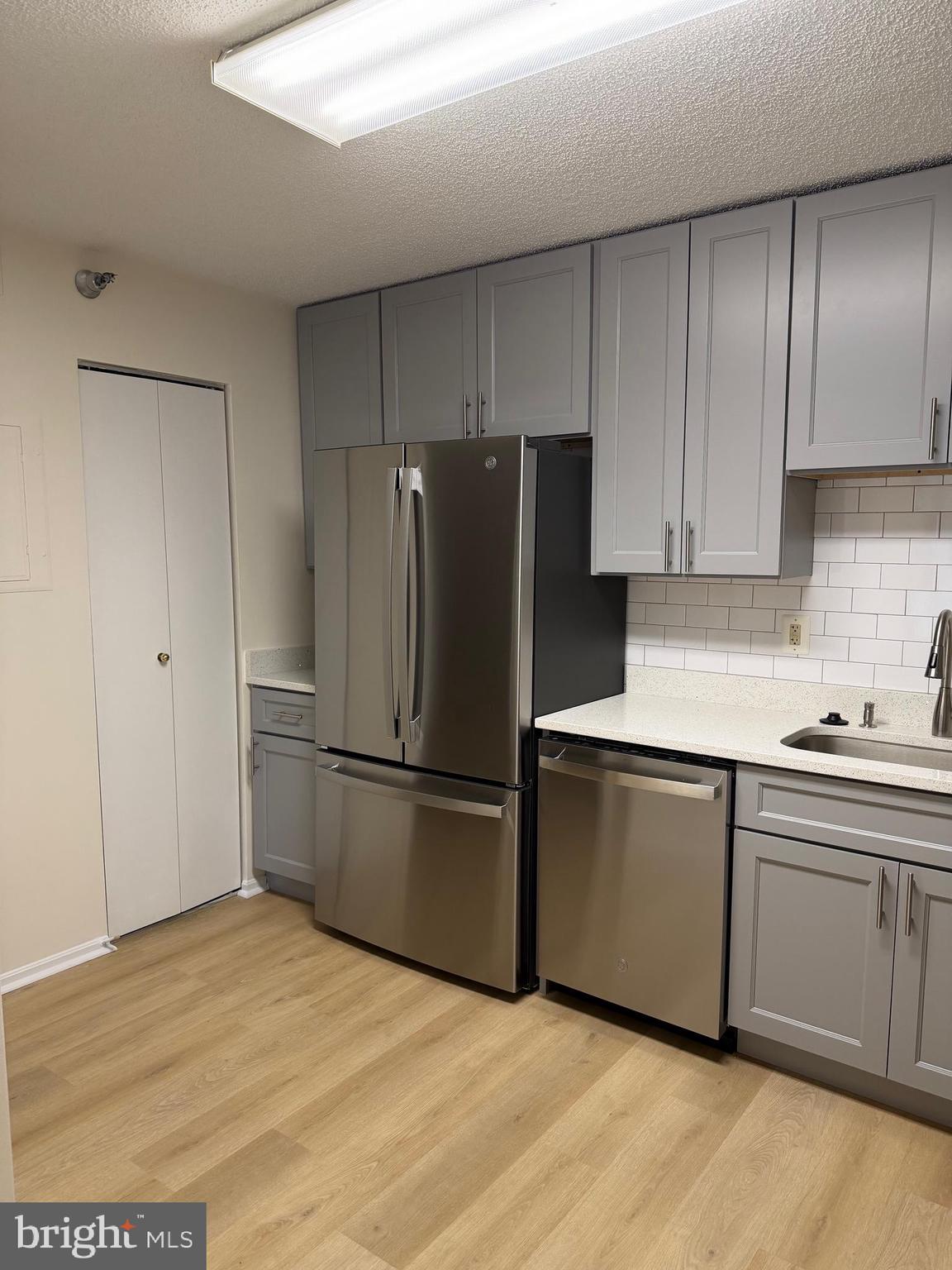 LEISURE WORLD - Residential Lease