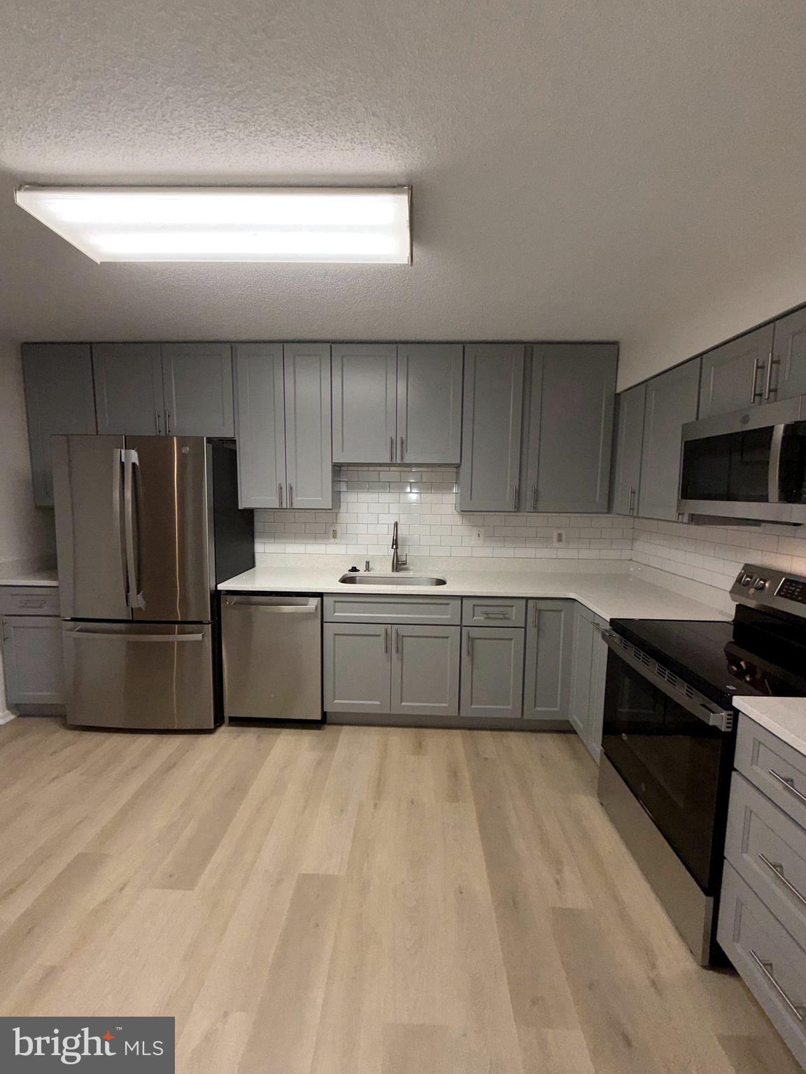 LEISURE WORLD - Residential Lease