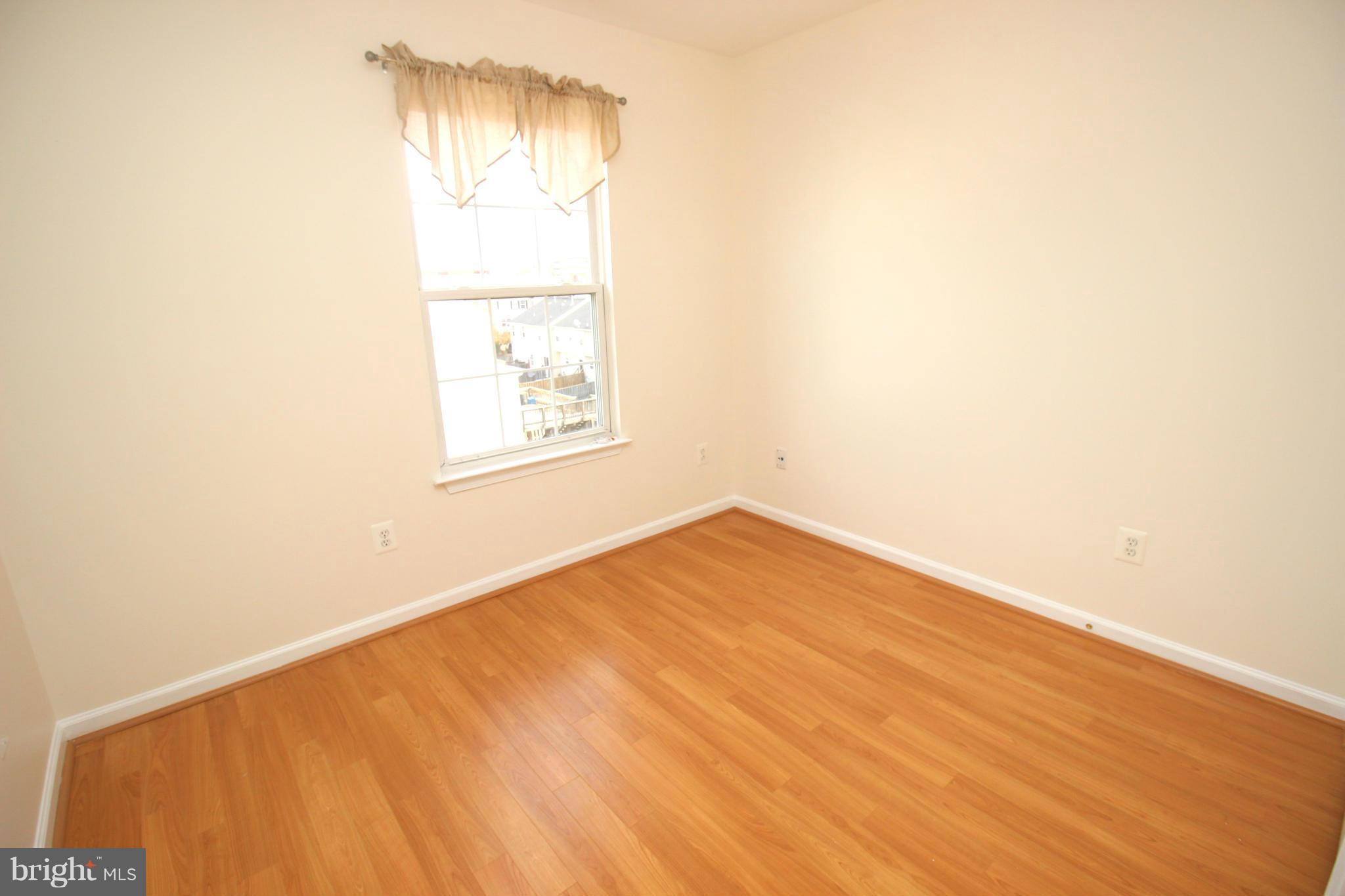 SYCAMORE HILL - Residential Lease