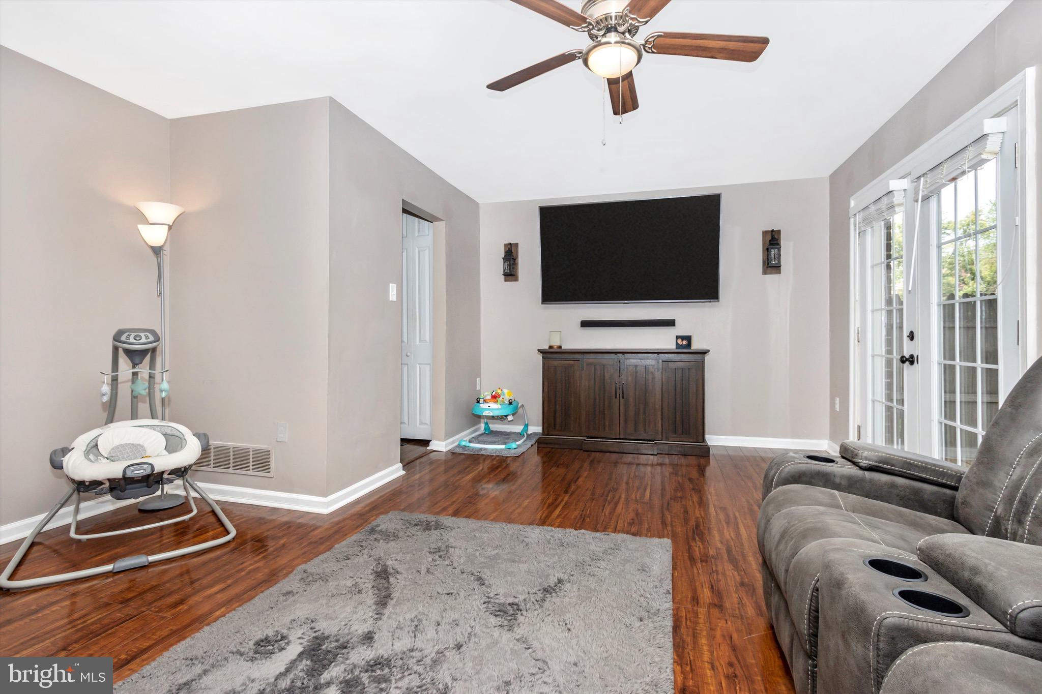 HUNTSMOOR VILLAGE NORTH - Residential