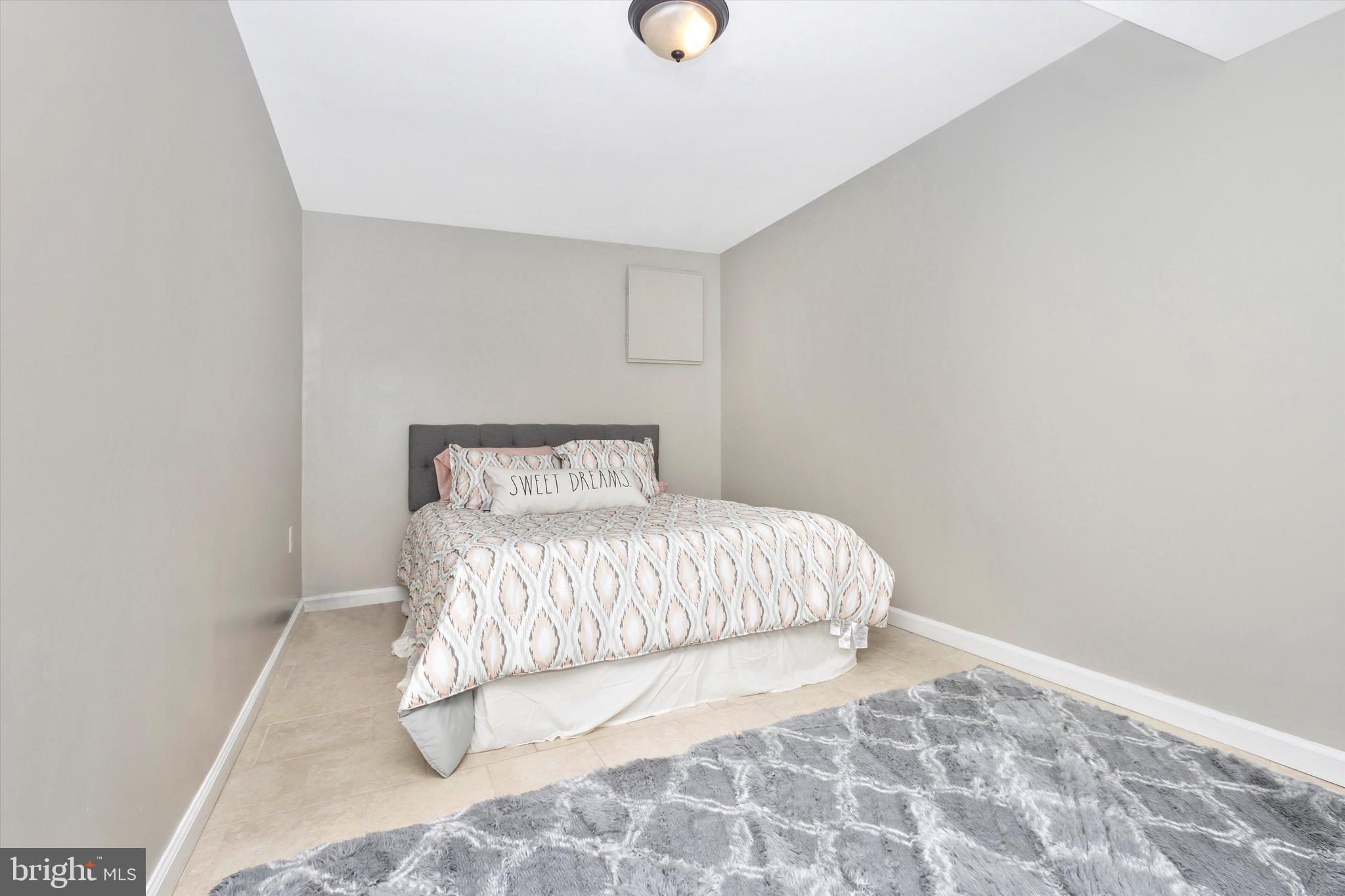 HUNTSMOOR VILLAGE NORTH - Residential