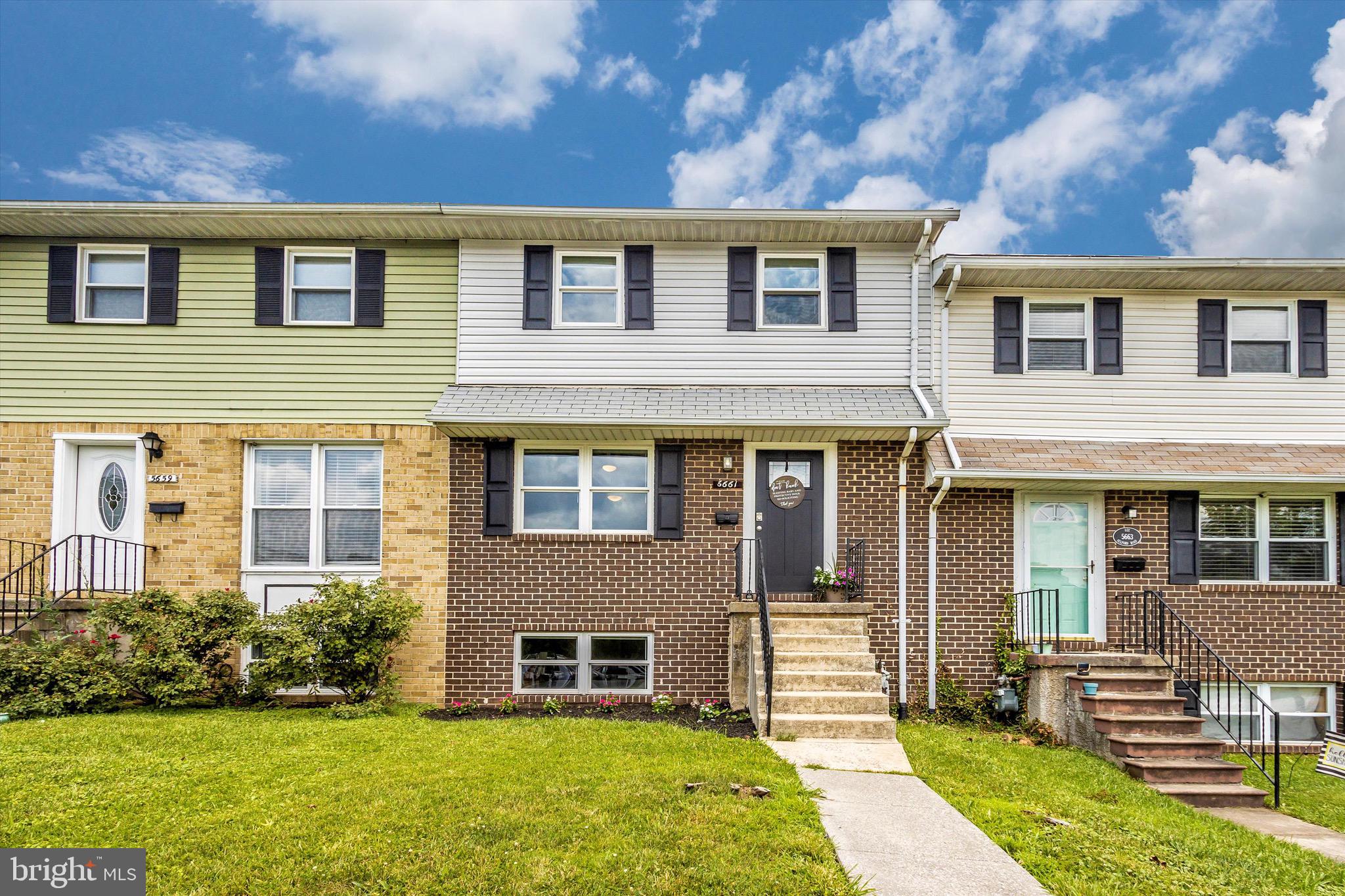 HUNTSMOOR VILLAGE NORTH - Residential