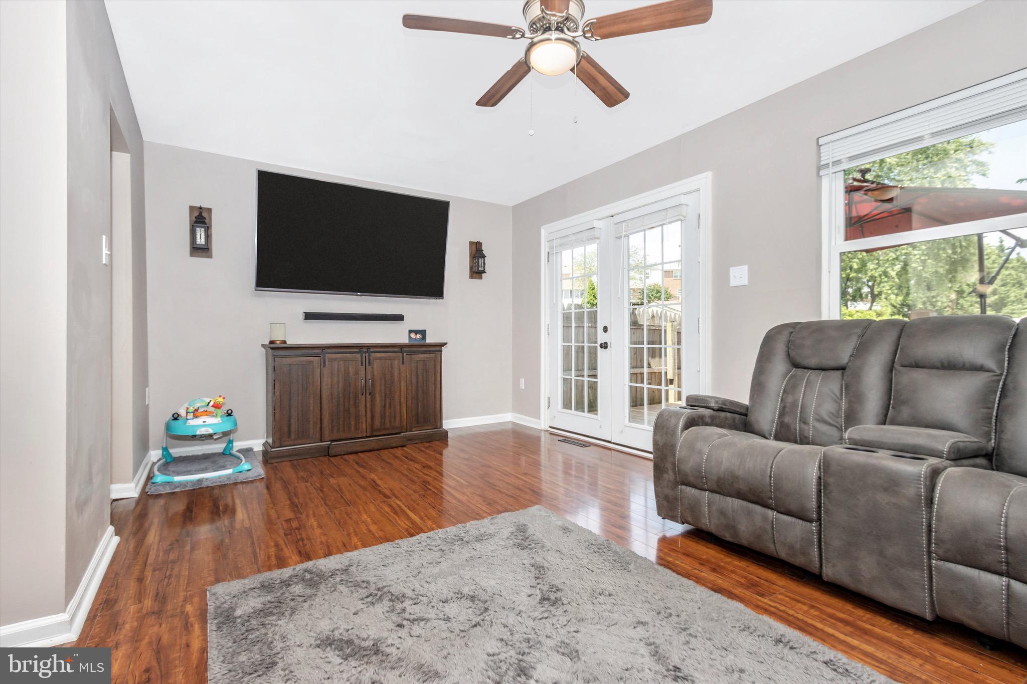 HUNTSMOOR VILLAGE NORTH - Residential