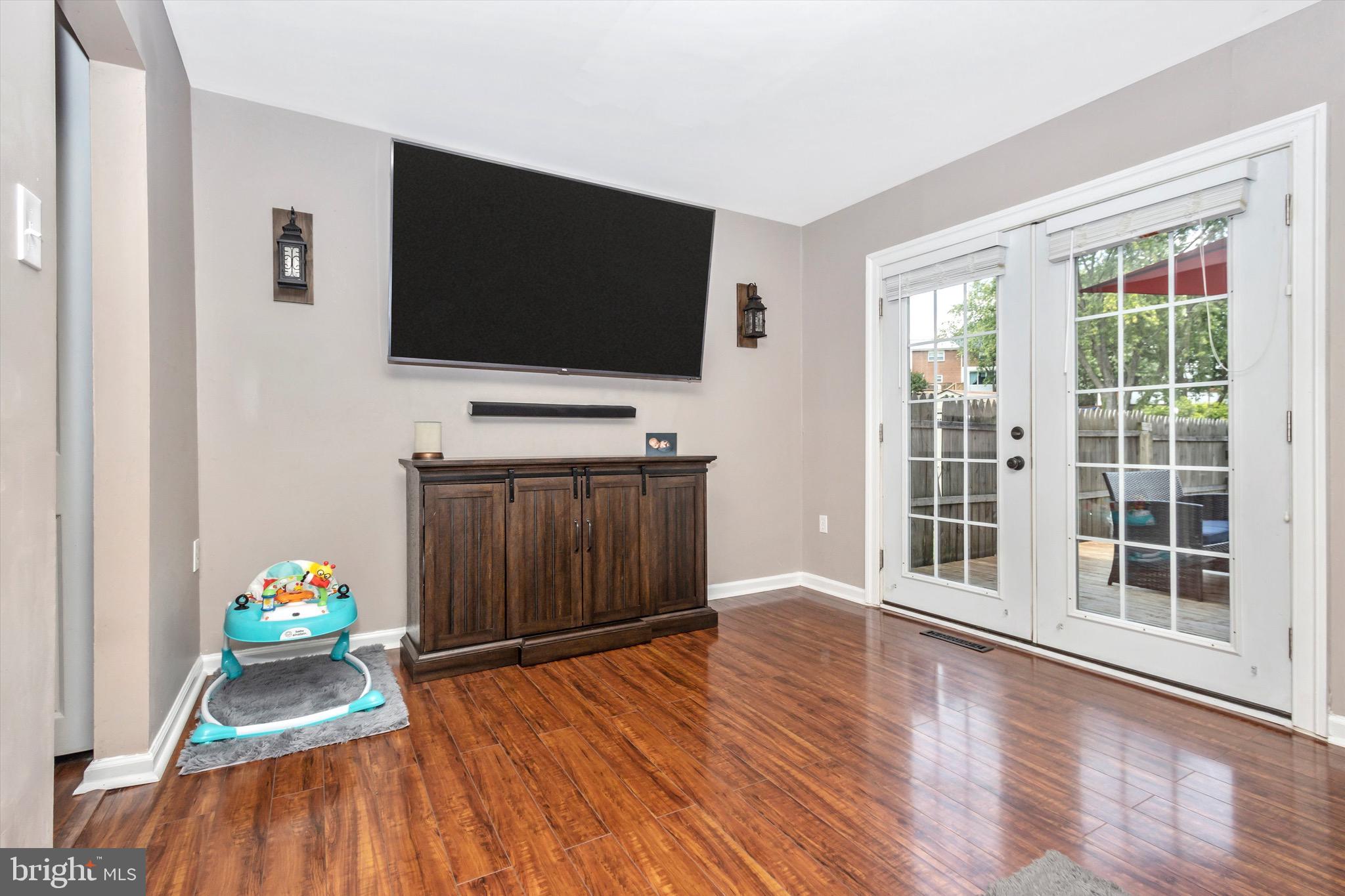 HUNTSMOOR VILLAGE NORTH - Residential