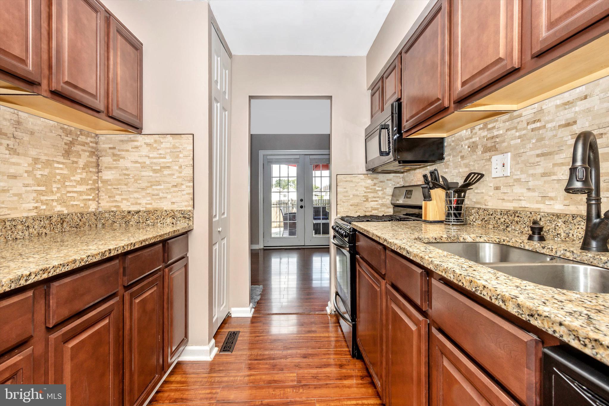 HUNTSMOOR VILLAGE NORTH - Residential