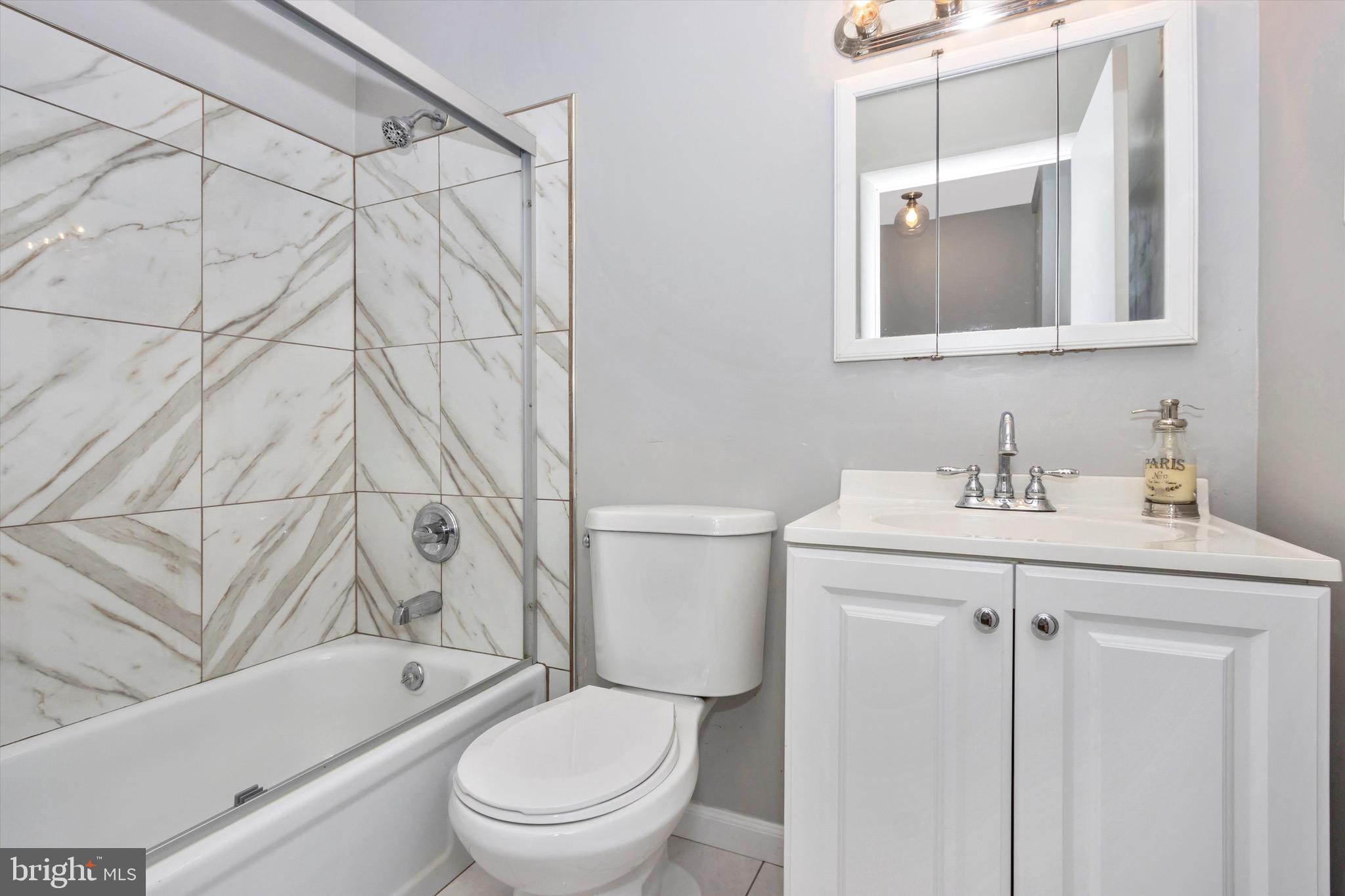 HUNTSMOOR VILLAGE NORTH - Residential