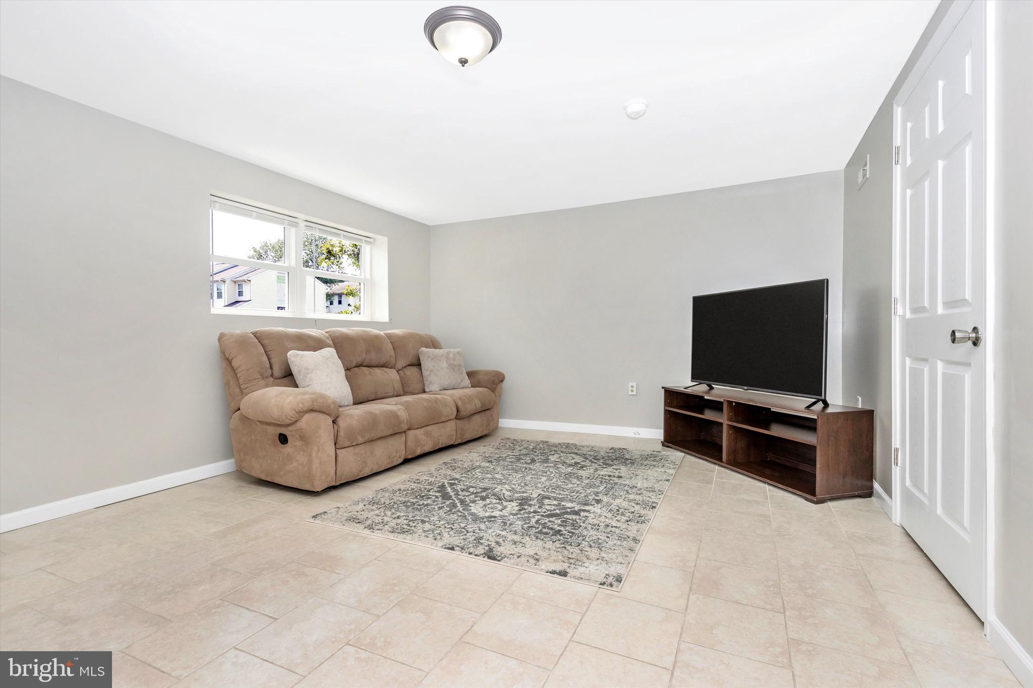 HUNTSMOOR VILLAGE NORTH - Residential