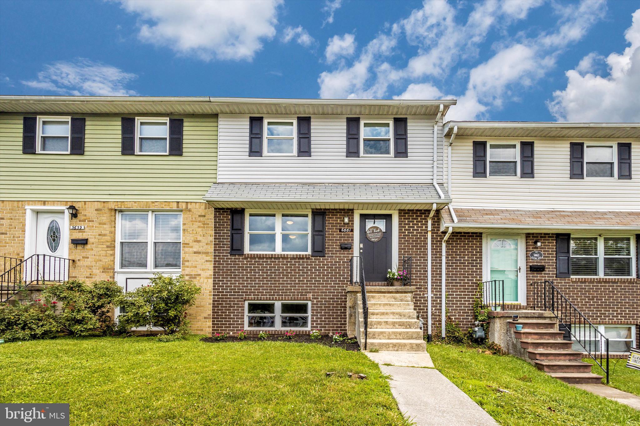 HUNTSMOOR VILLAGE NORTH - Residential