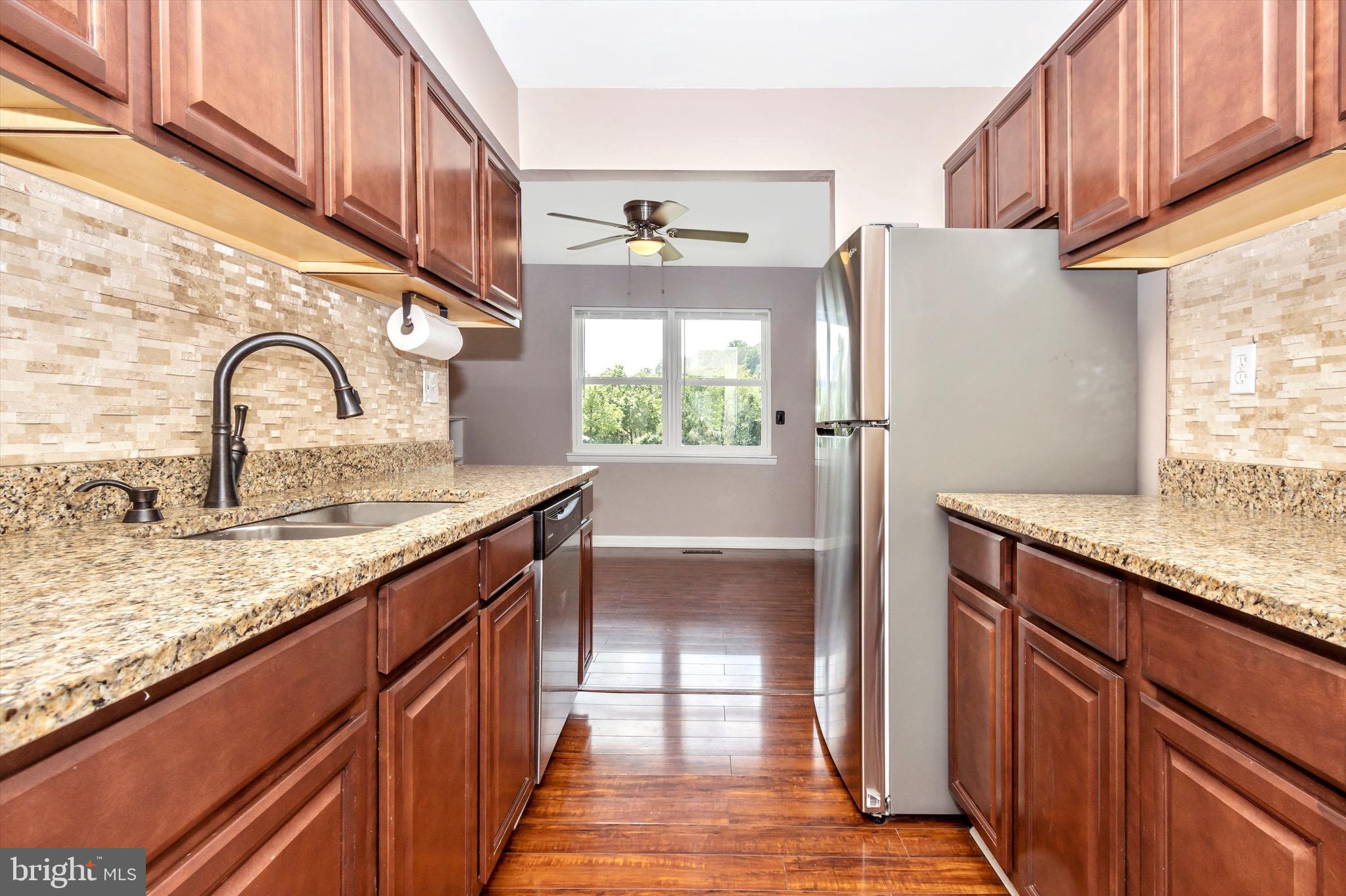 HUNTSMOOR VILLAGE NORTH - Residential