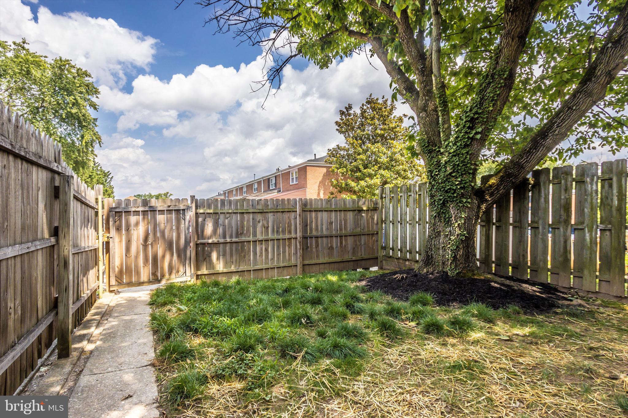 HUNTSMOOR VILLAGE NORTH - Residential