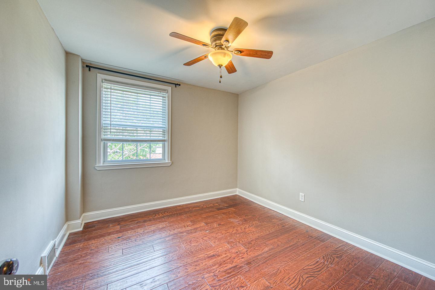 ROXBOROUGH - Residential
