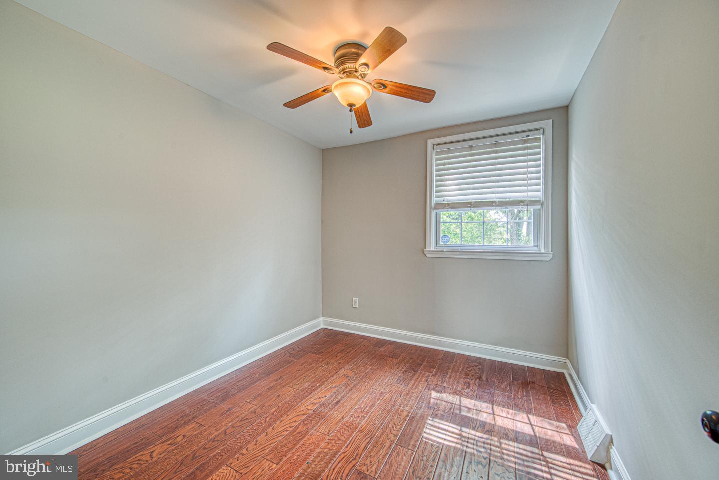 ROXBOROUGH - Residential