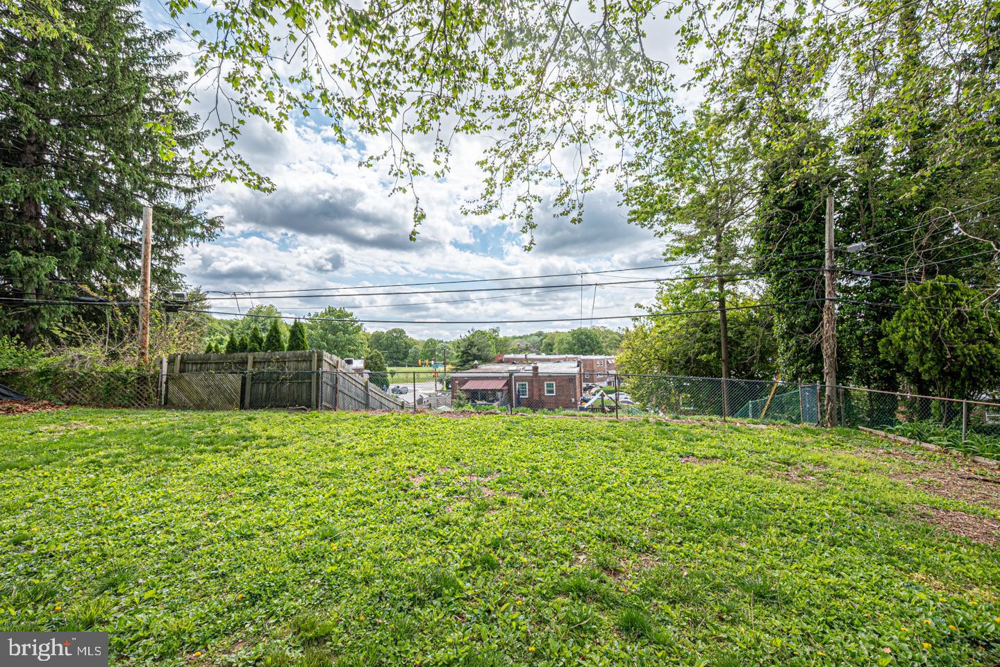 ROXBOROUGH - Residential