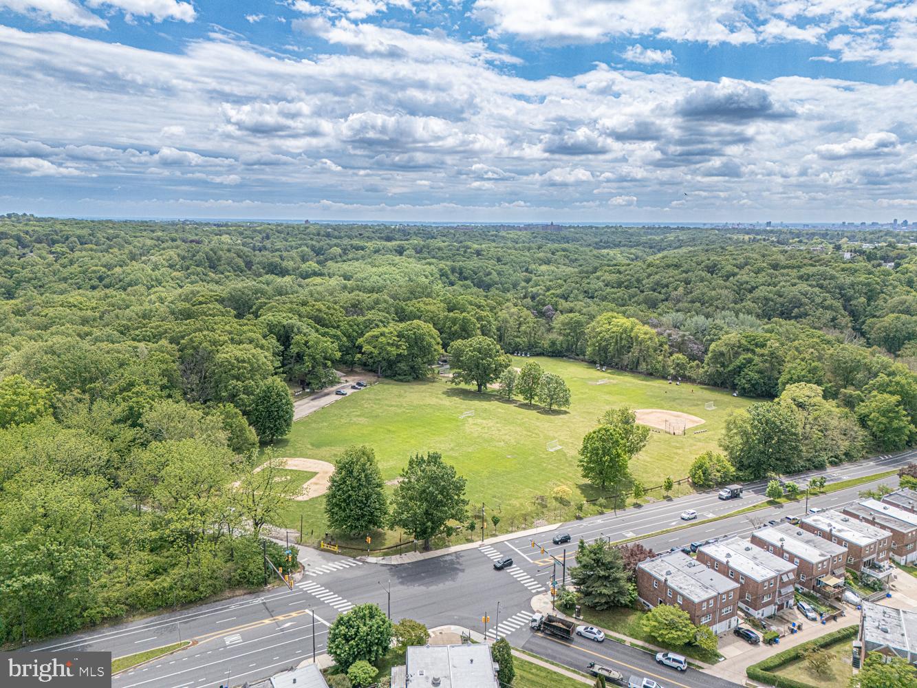 ROXBOROUGH - Residential