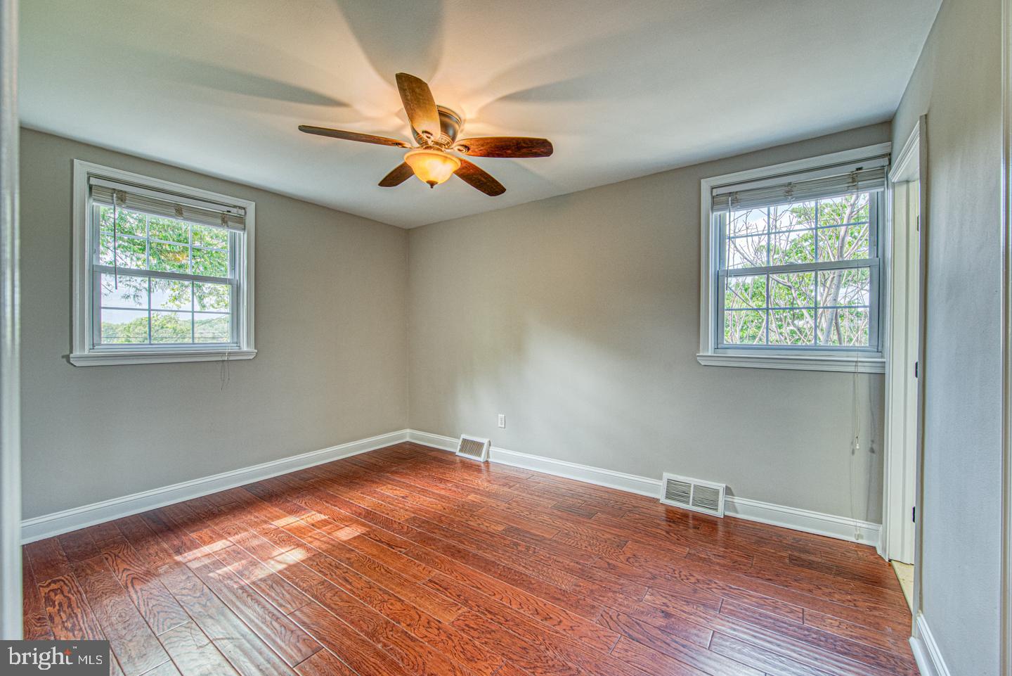 ROXBOROUGH - Residential