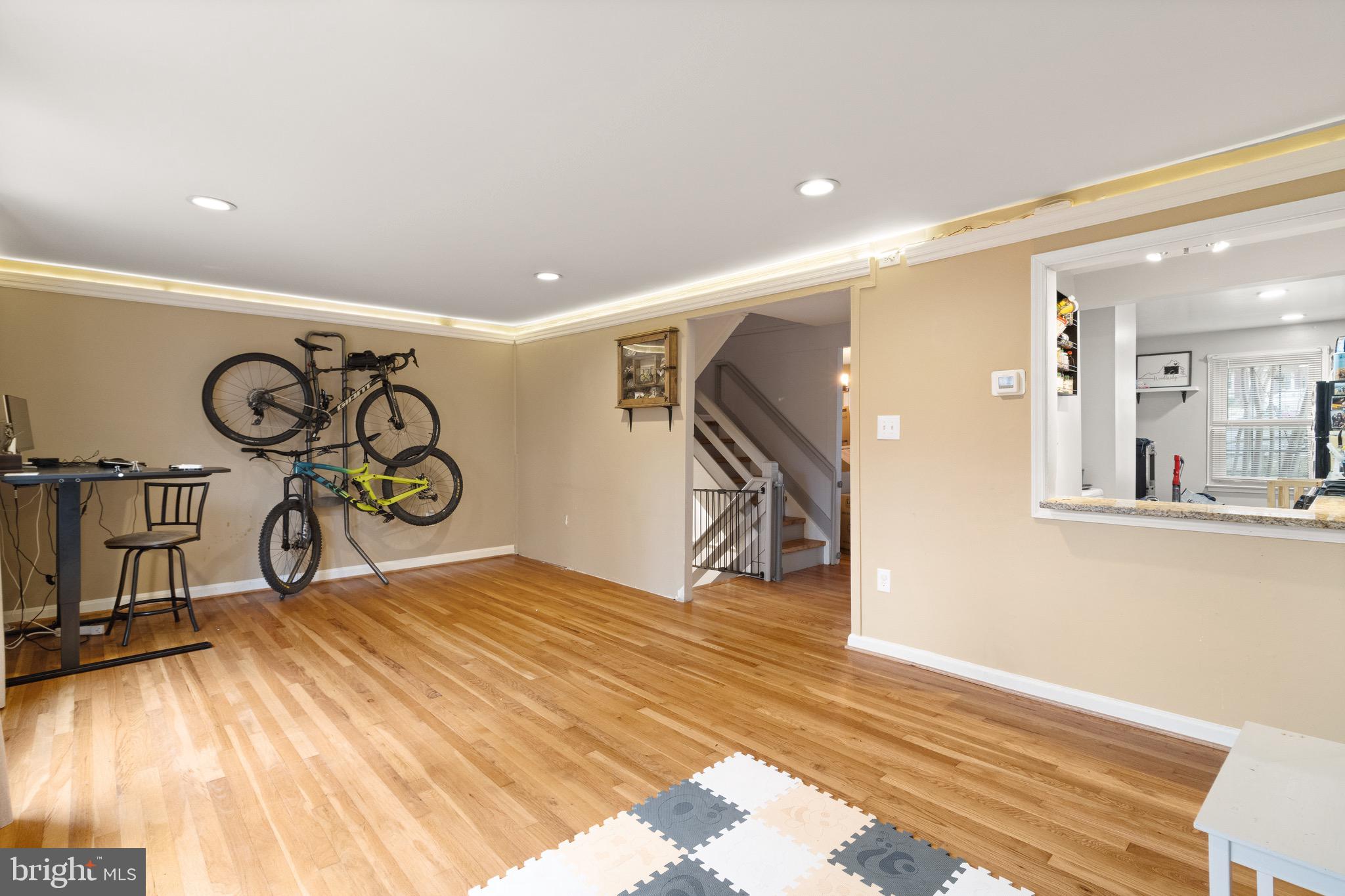 GREENWICH HILL - Residential