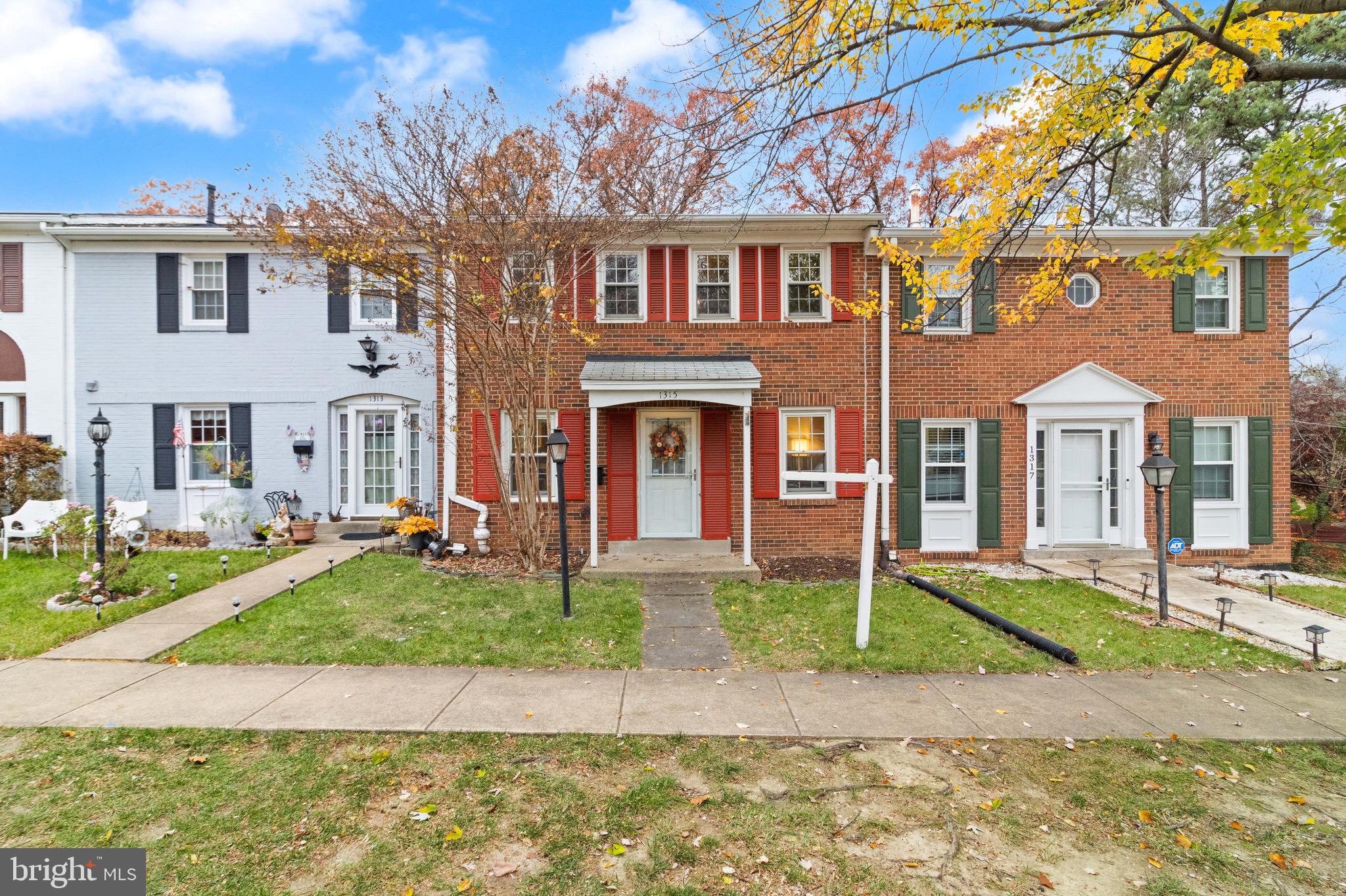 GREENWICH HILL - Residential