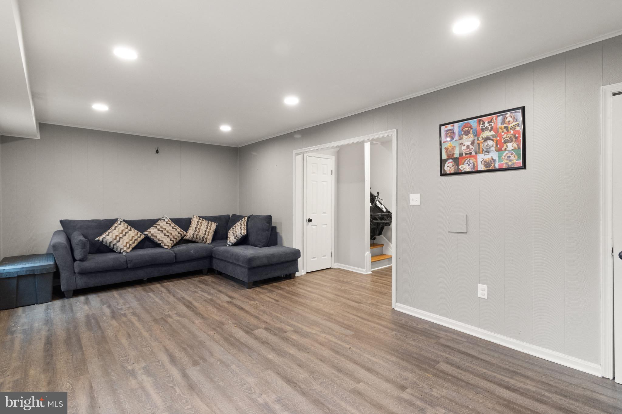 GREENWICH HILL - Residential