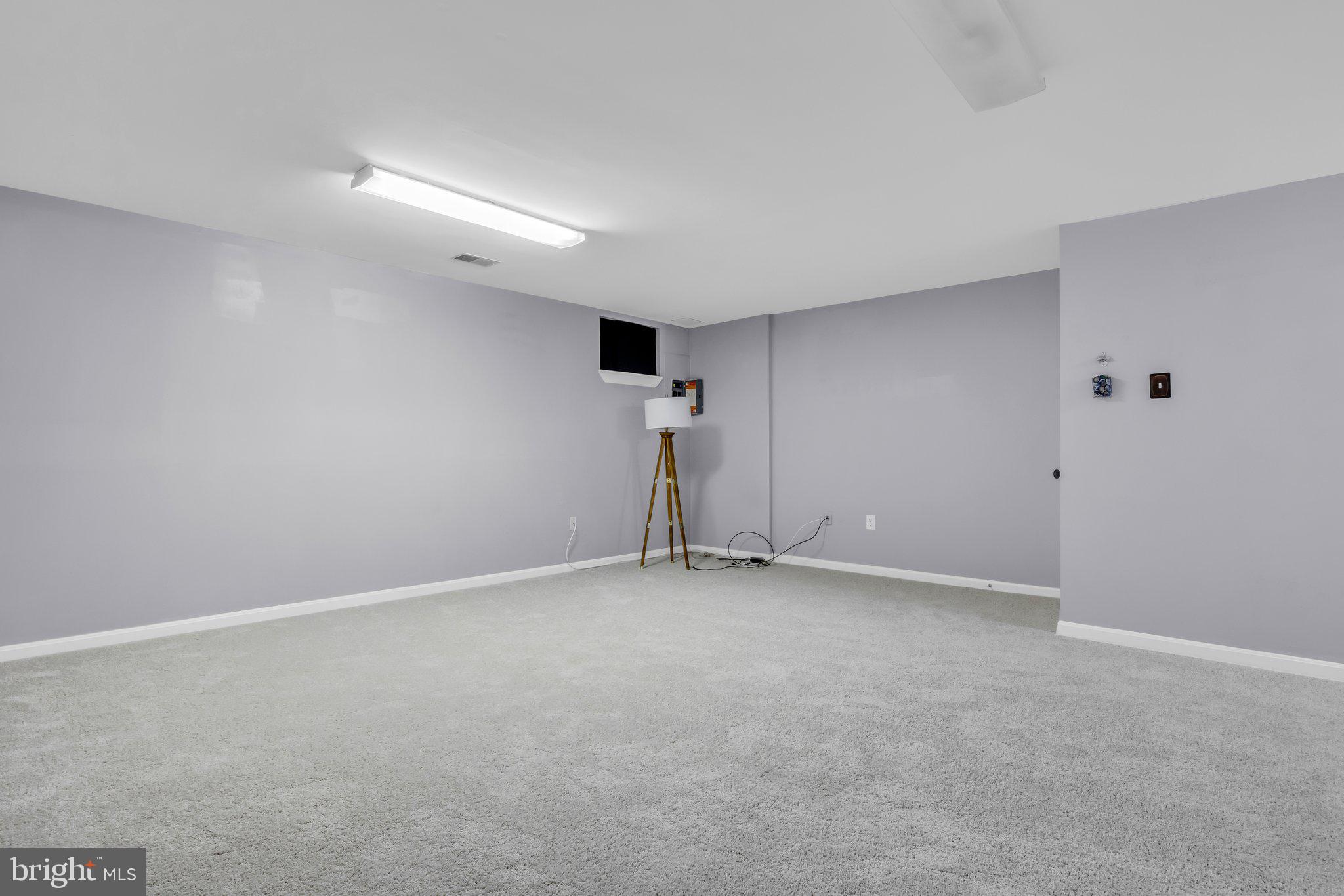 MONTCLAIR - Residential