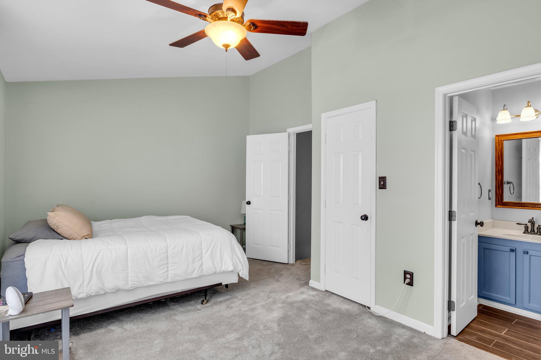 MONTCLAIR - Residential