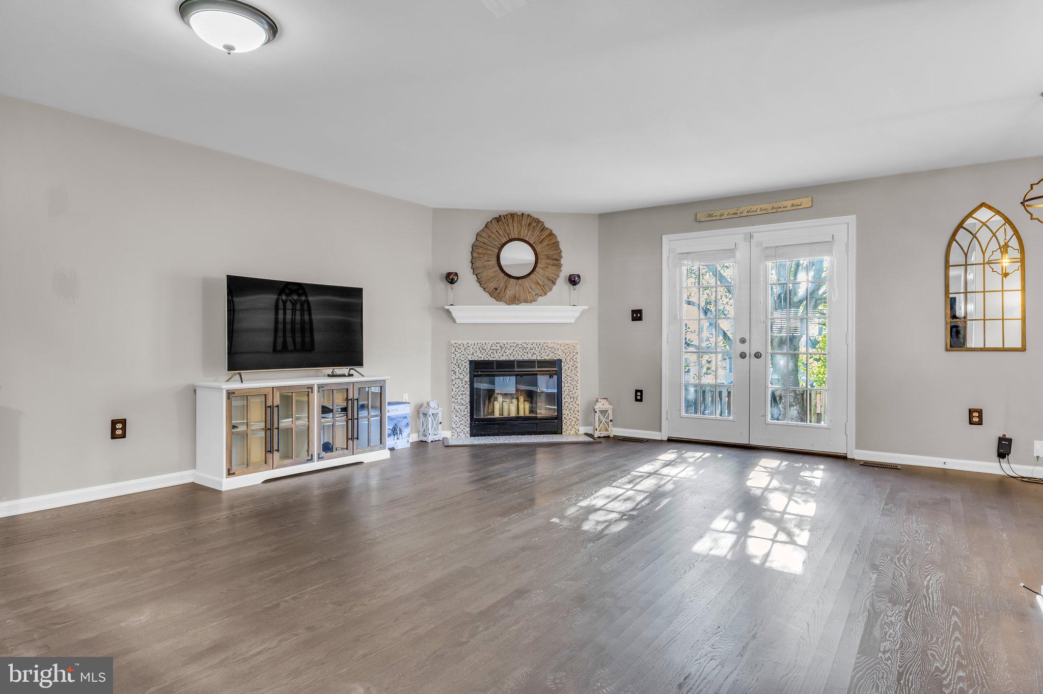 MONTCLAIR - Residential