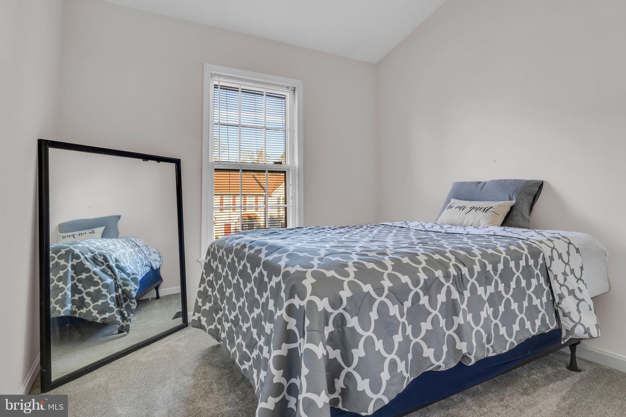 MONTCLAIR - Residential