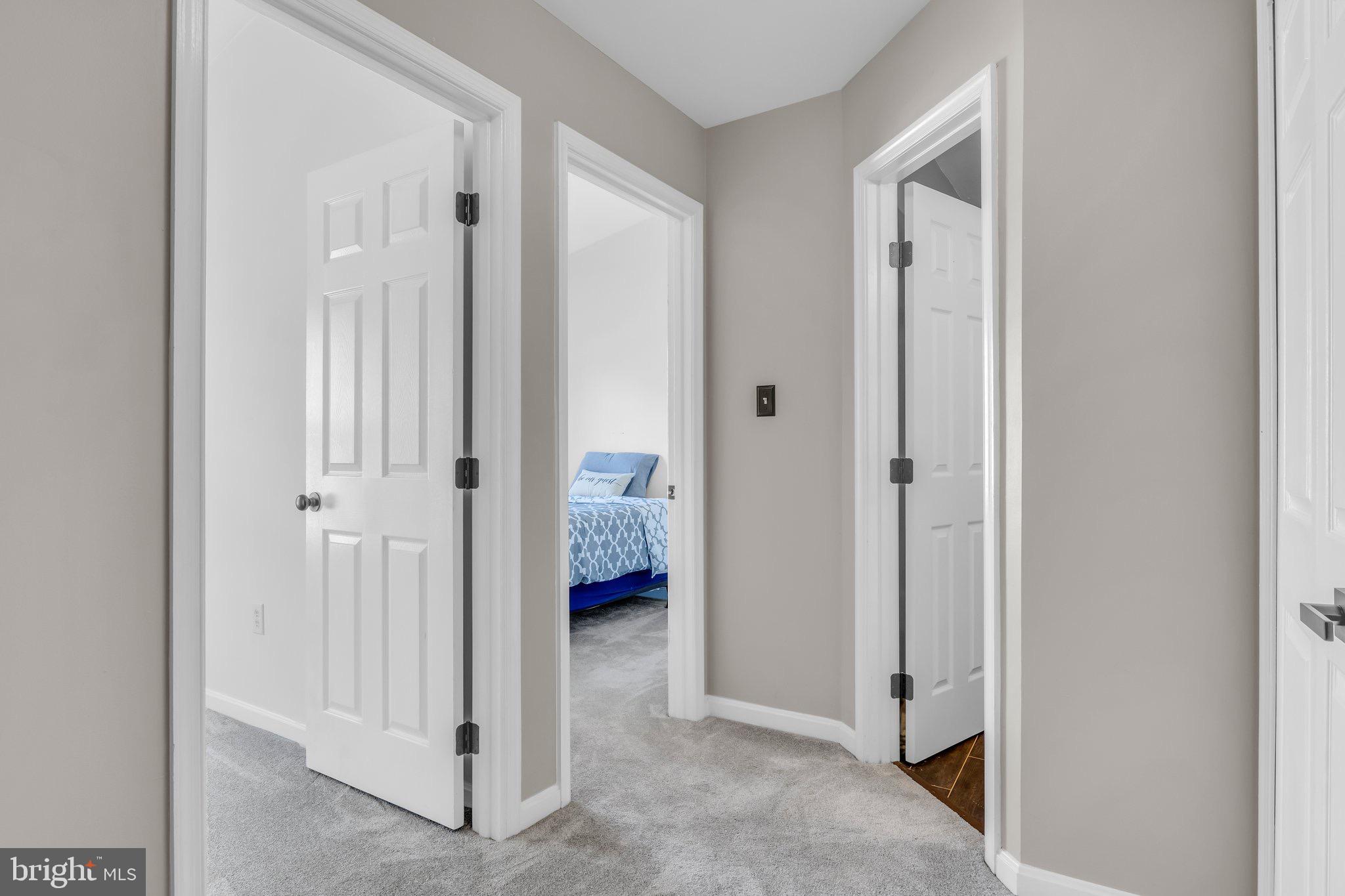 MONTCLAIR - Residential